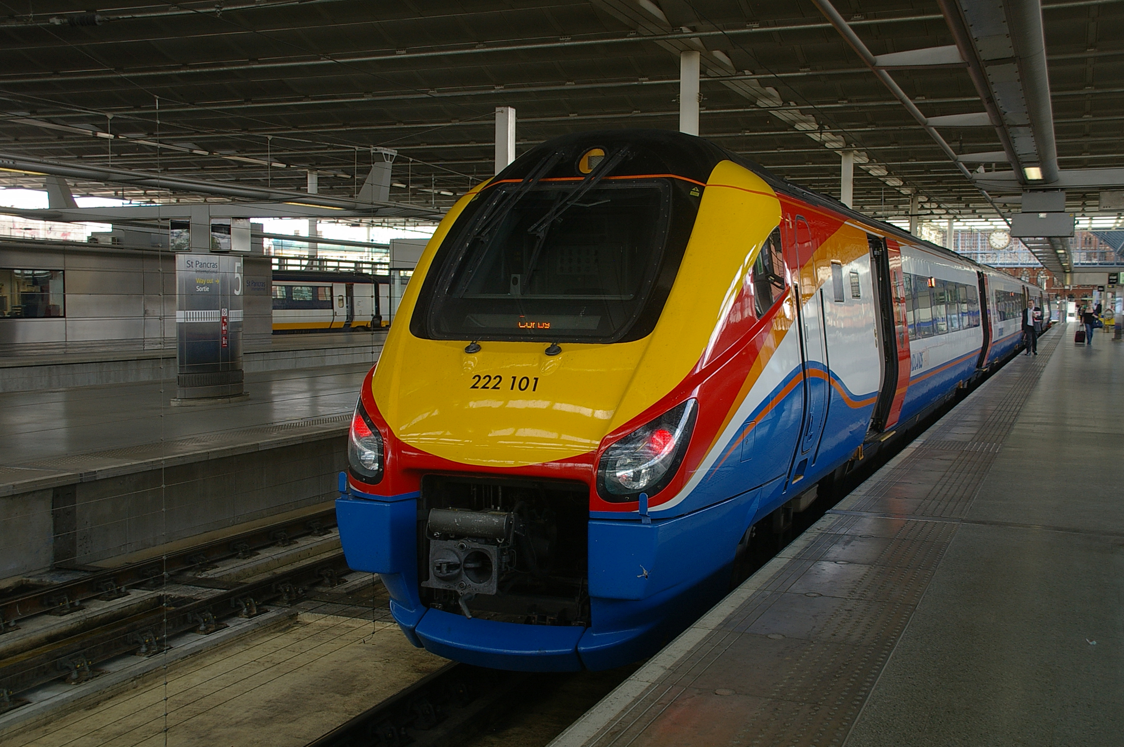 St Pancras railway station MMB 25 222101