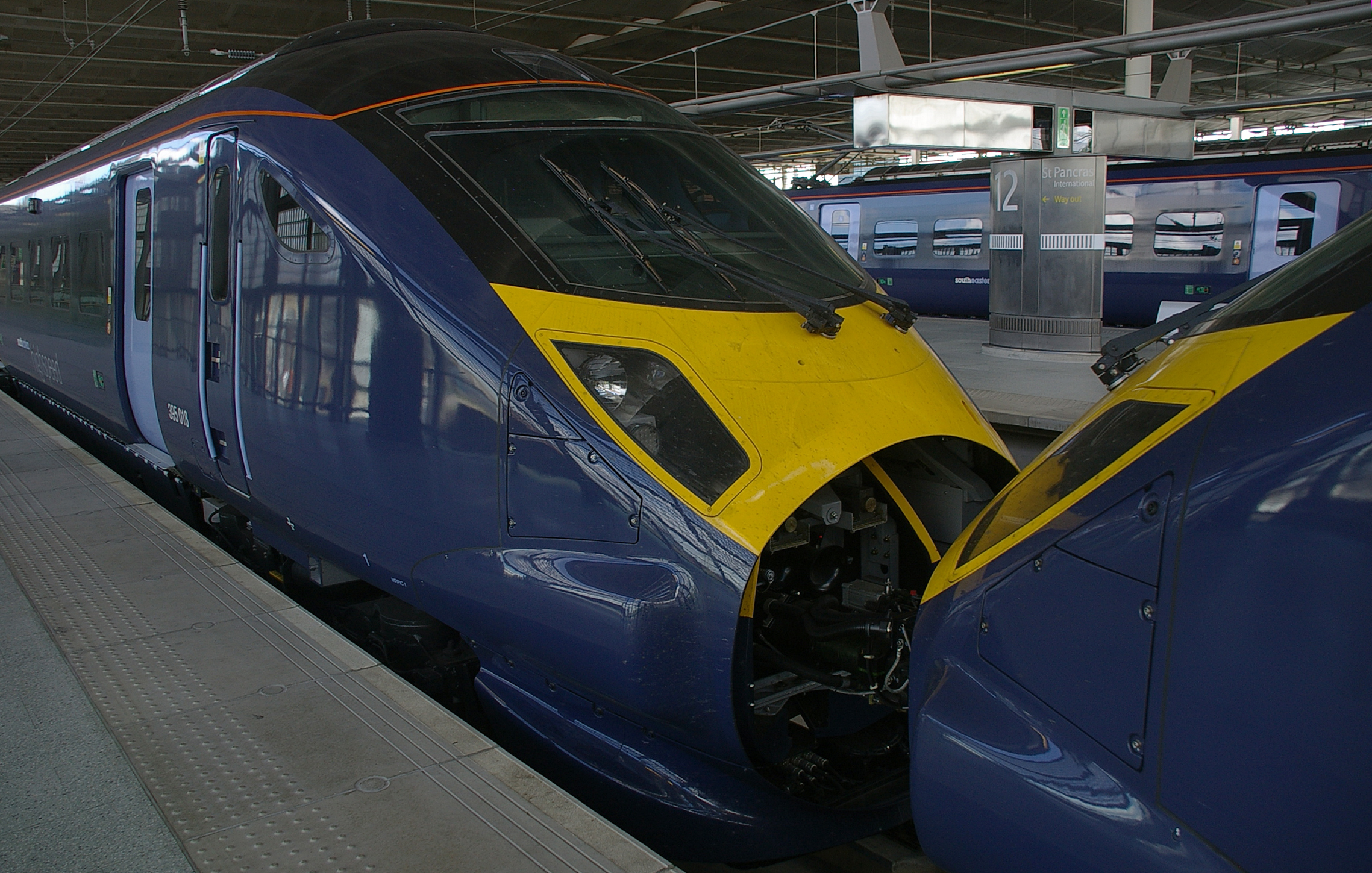 St Pancras railway station MMB 34 395018 395017