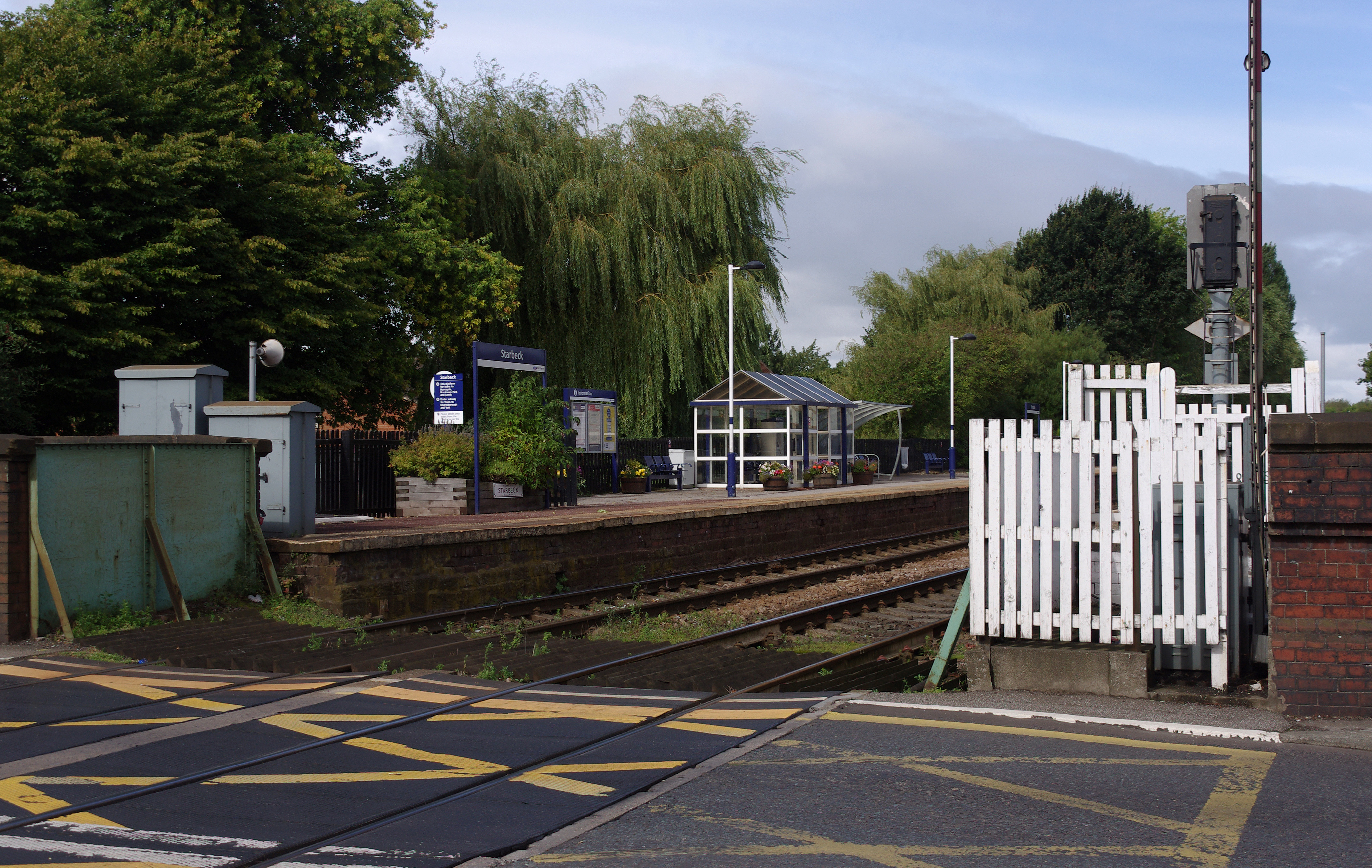 Starbeck railway station MMB 01