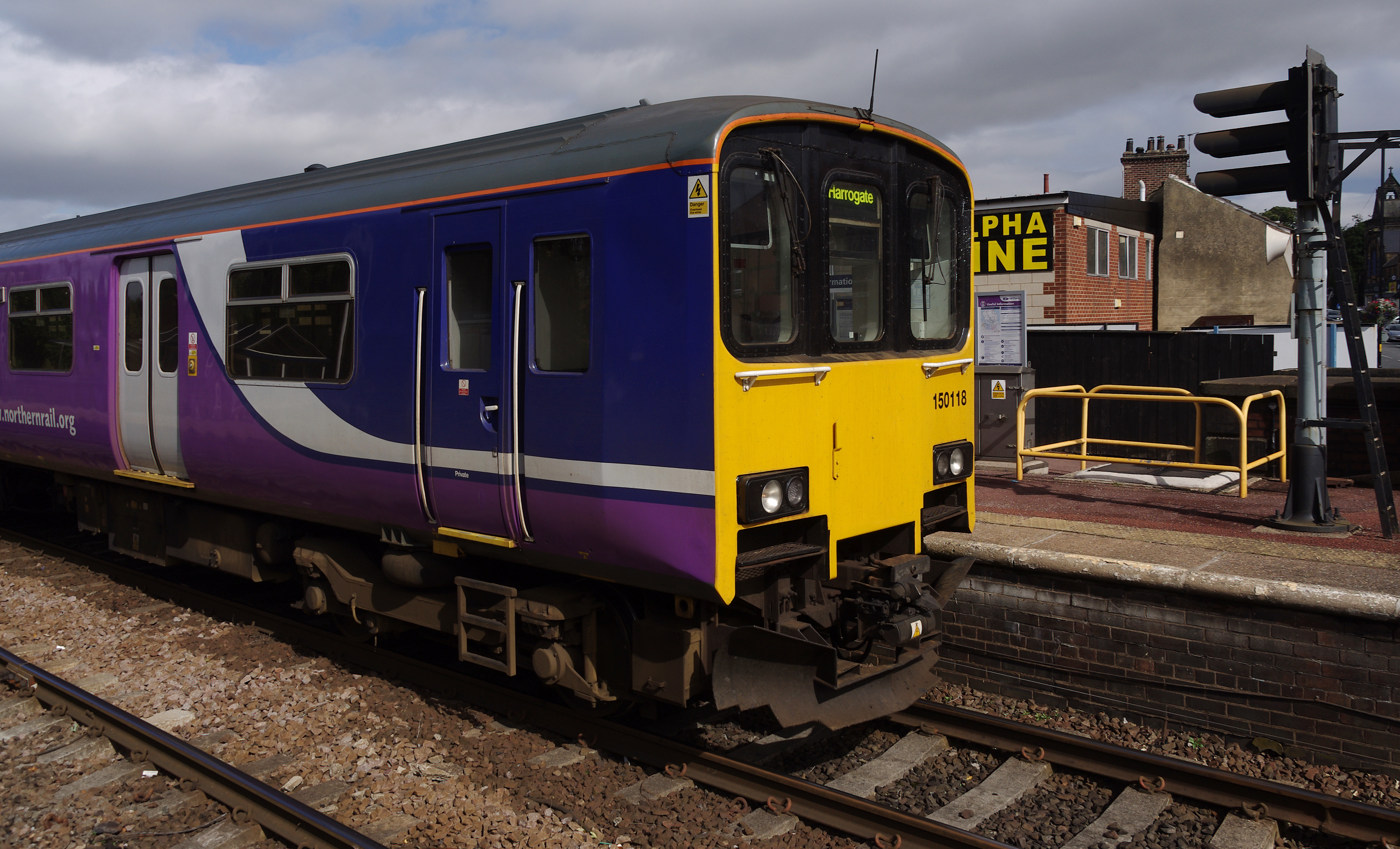 Starbeck railway station MMB 20 150118
