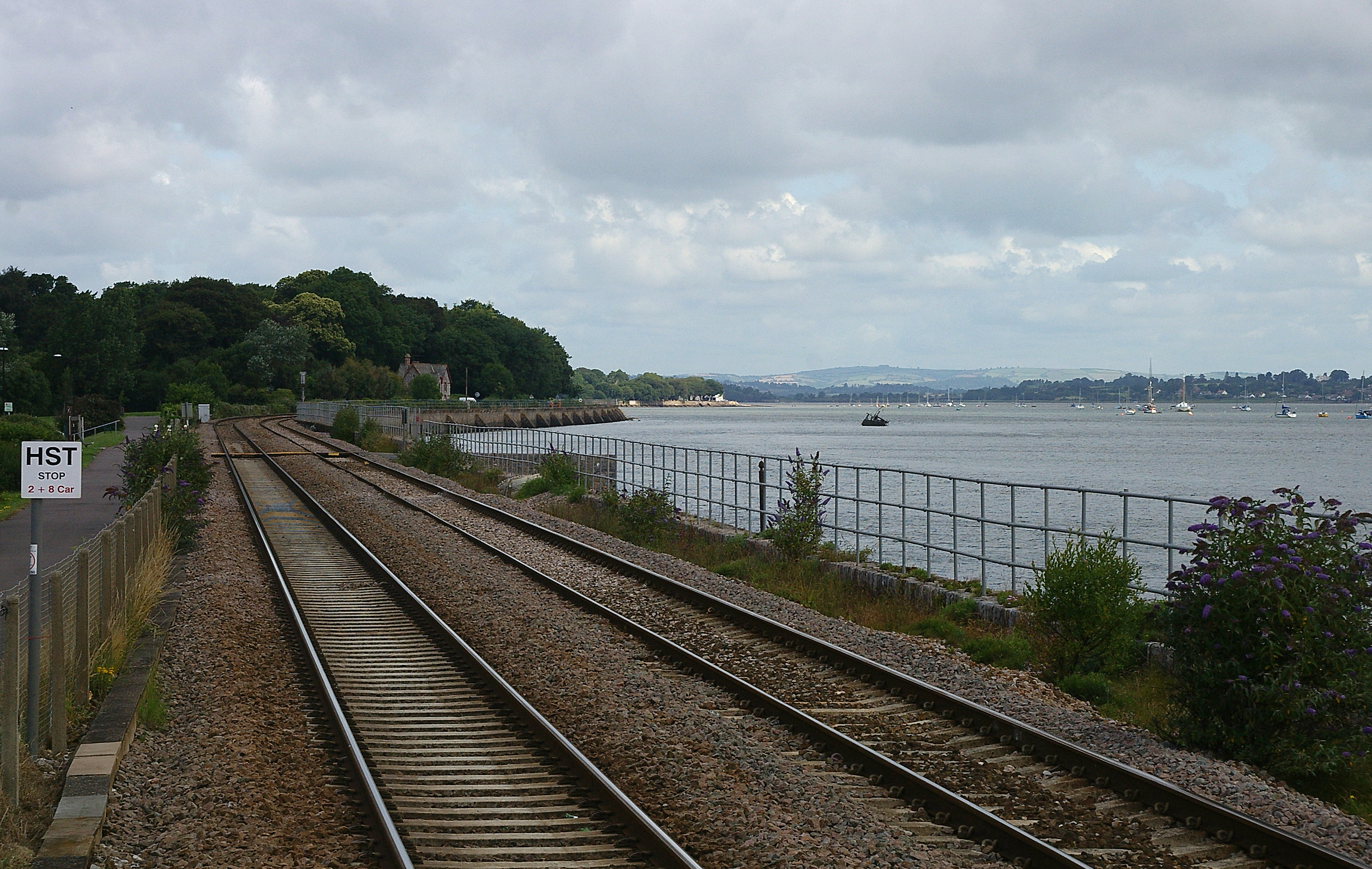 Photo of Starcross railway station MMB 08