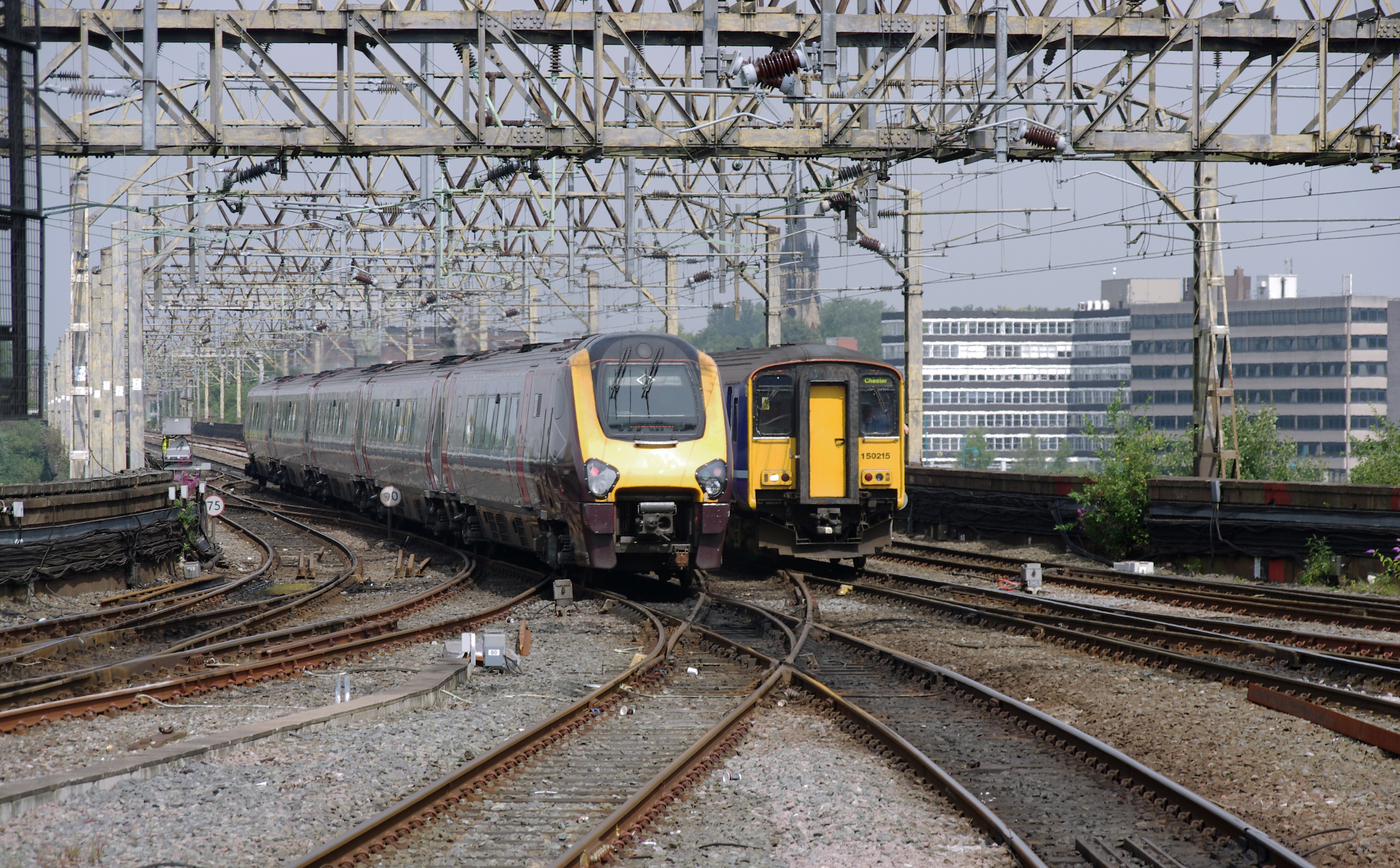 Stockport railway station MMB 04 221125 150215