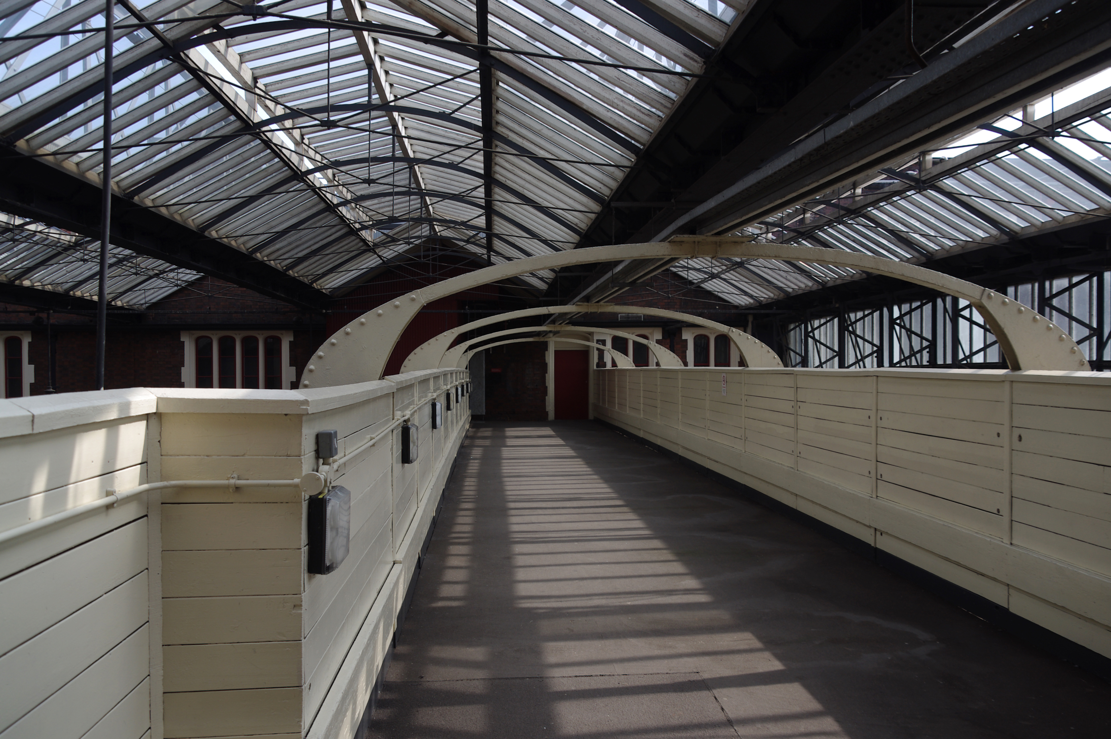 Stoke-on-Trent railway station MMB 08