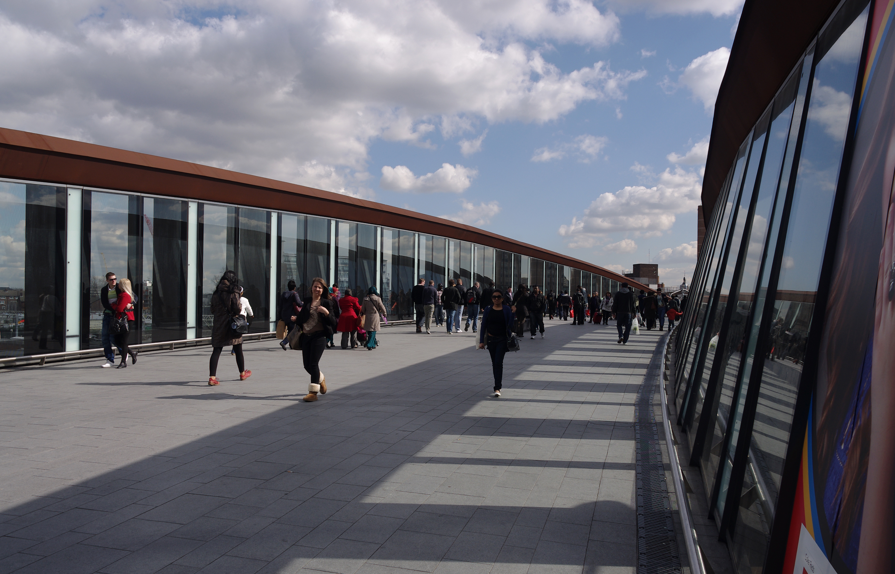 Stratford station MMB 11