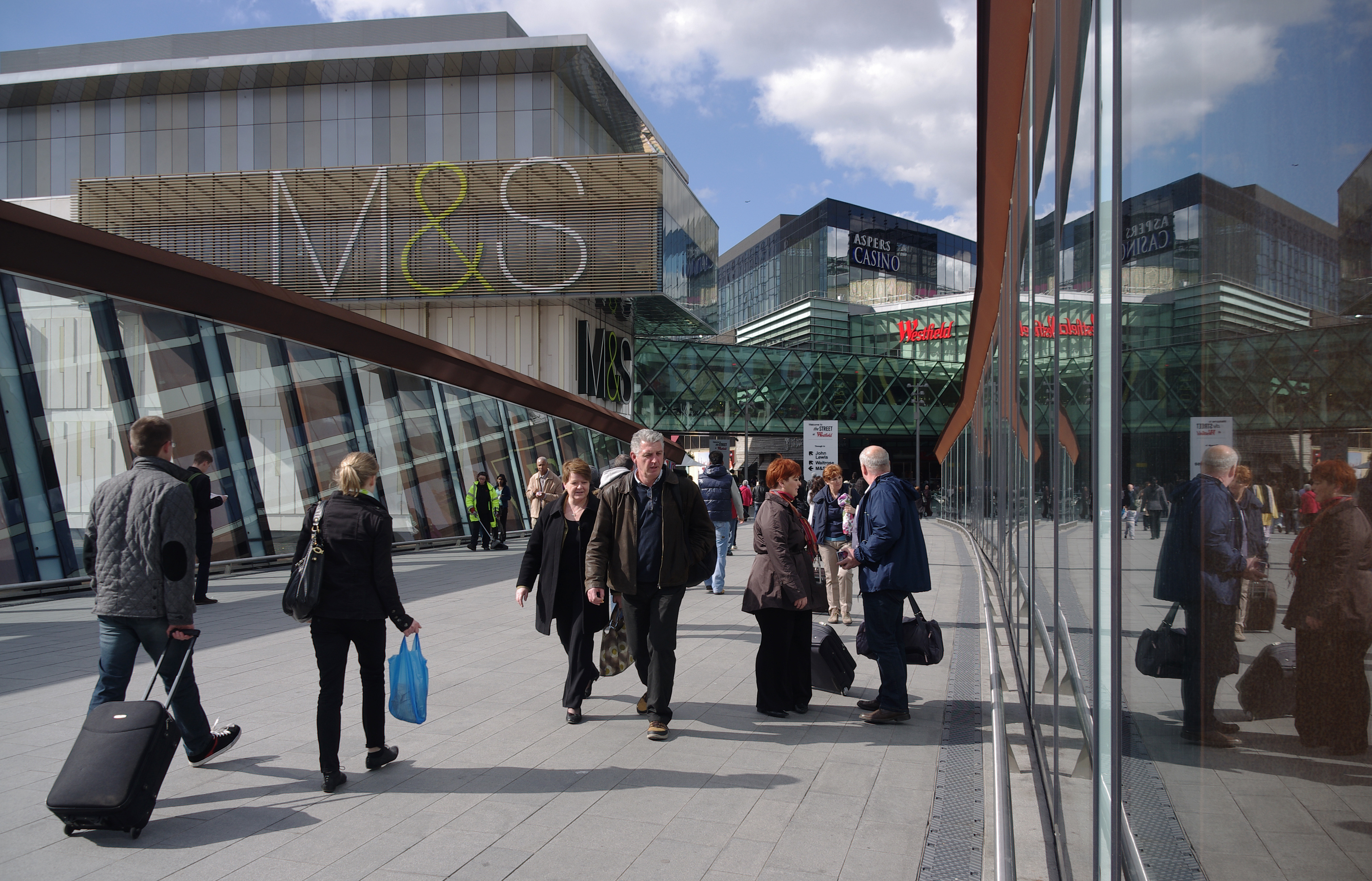 Stratford station MMB 12