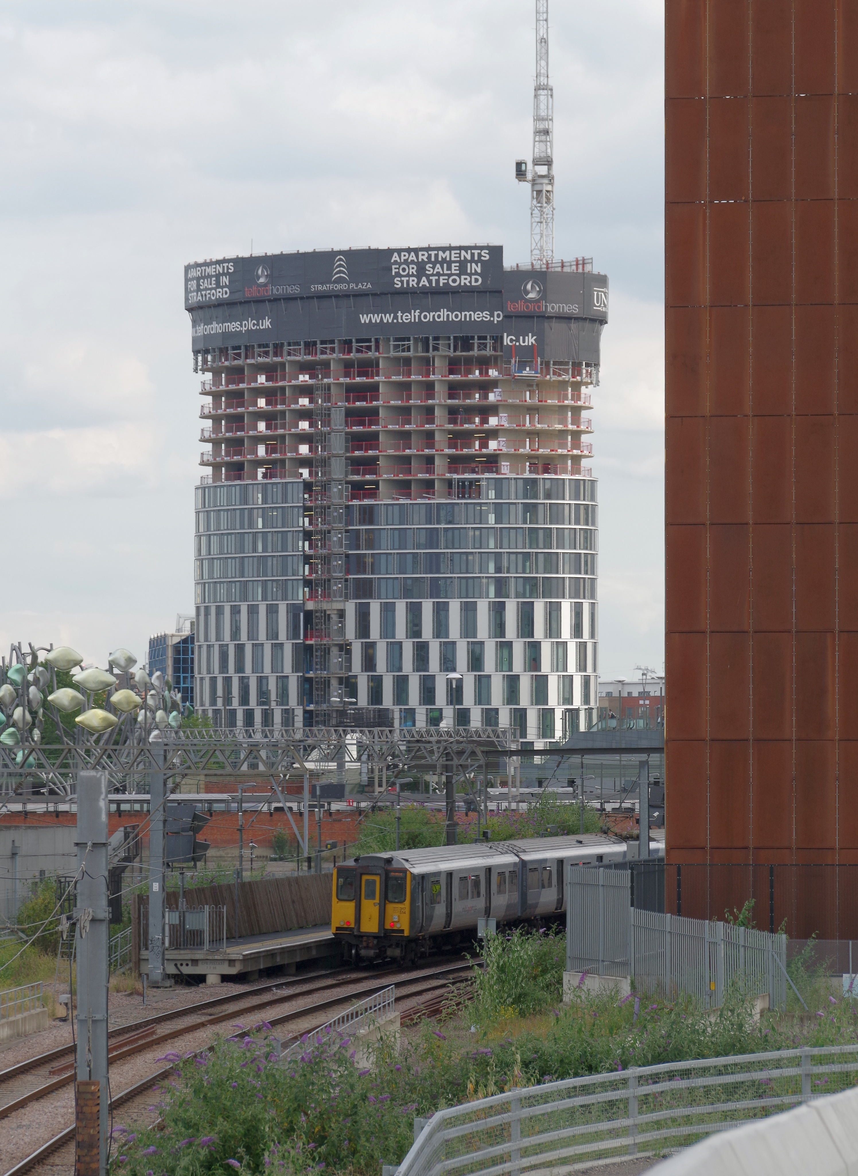 Stratford station MMB 52 317514