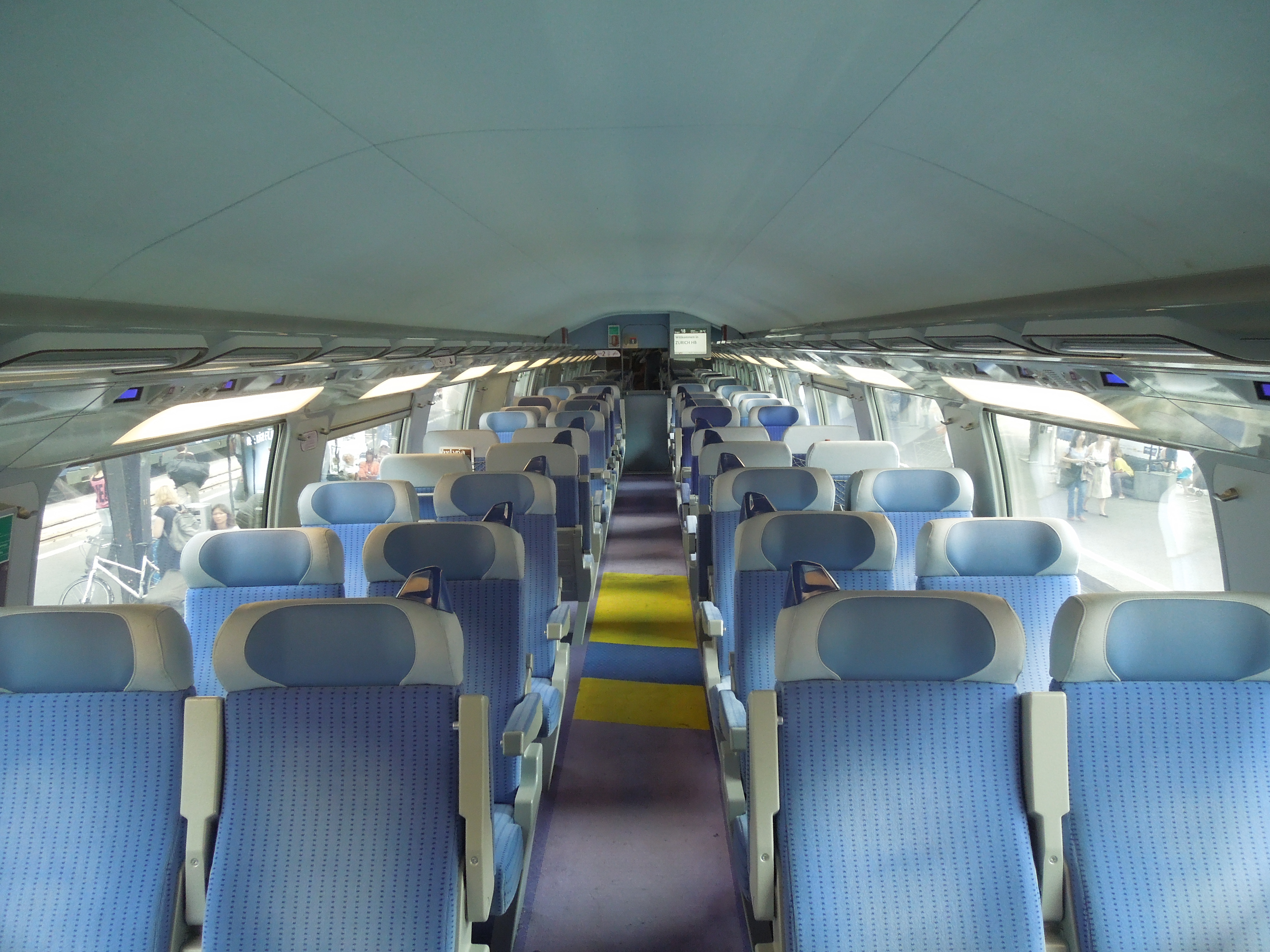 TGV 2N2 interior