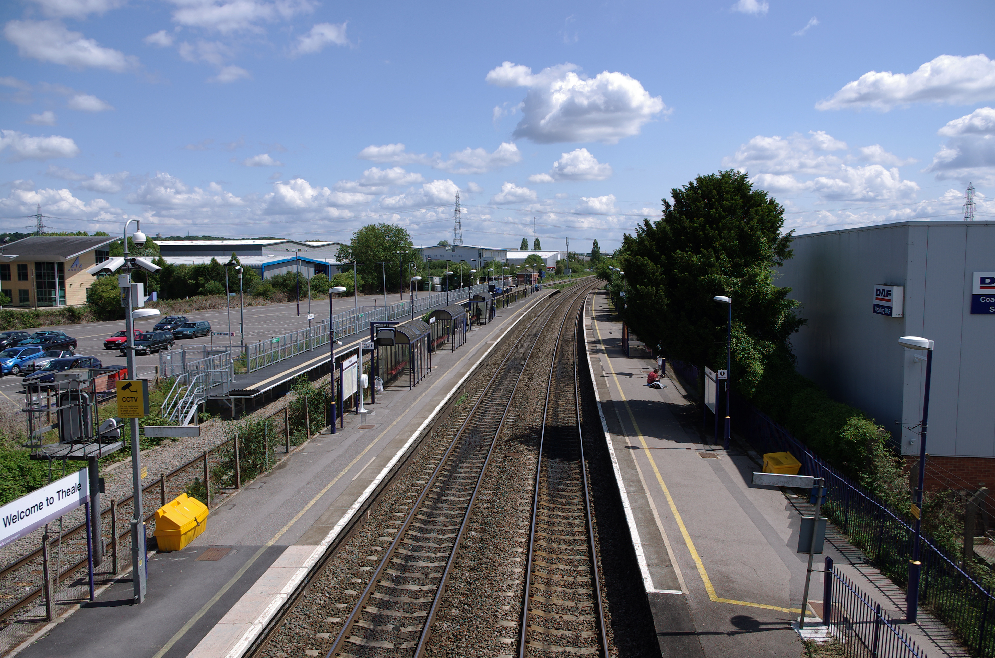 Theale railway station MMB 03