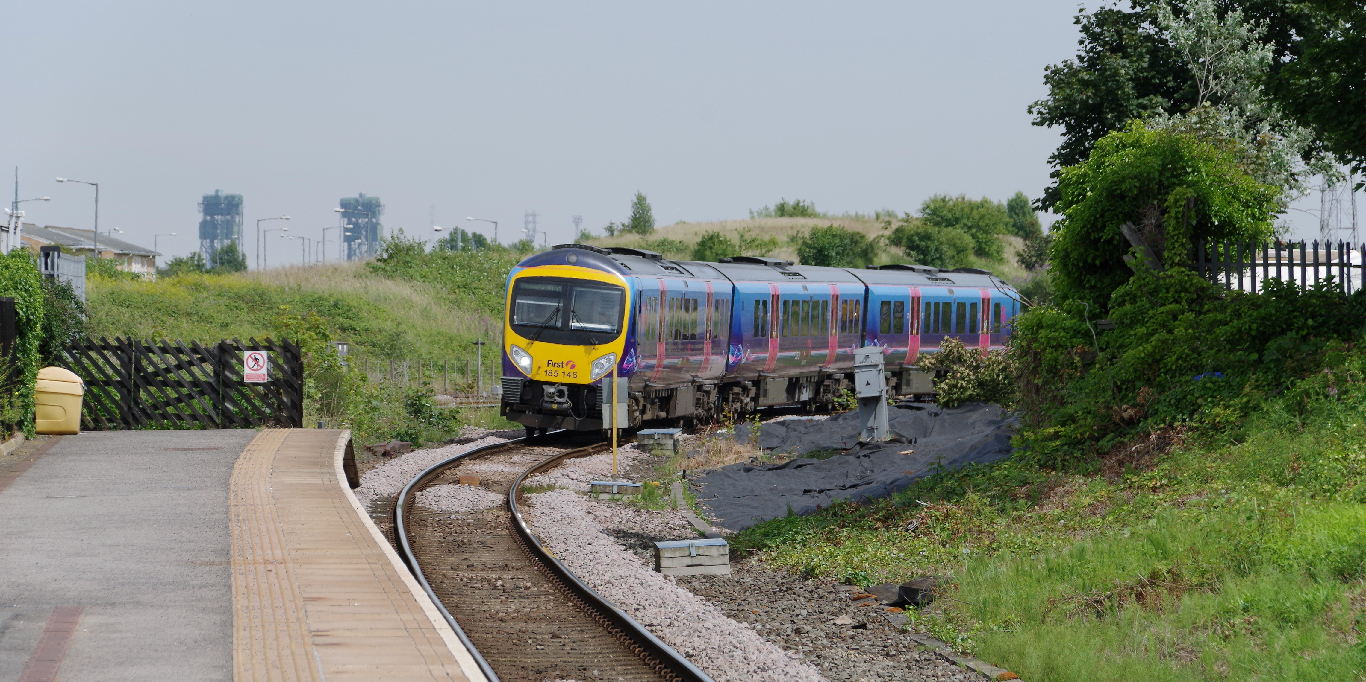 Thornaby railway station MMB 17 185146