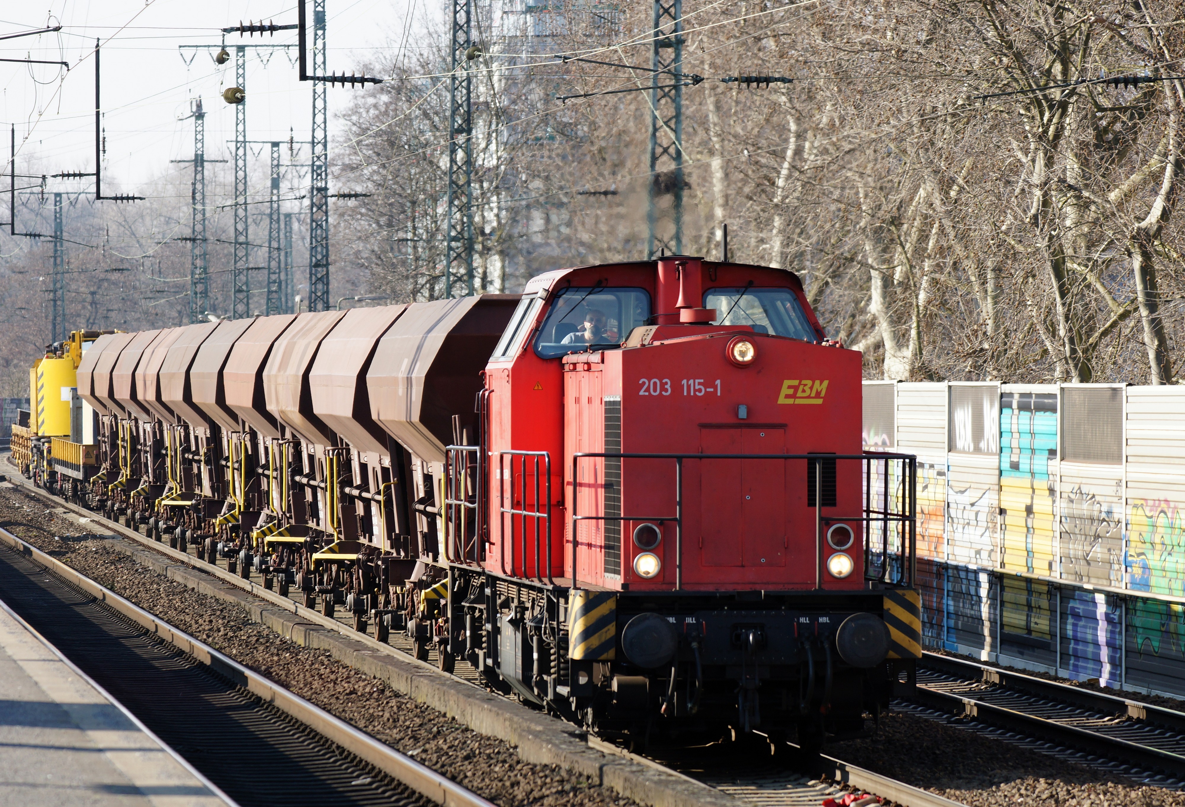 203 115-1 Köln-Süd 2016-03-17-02