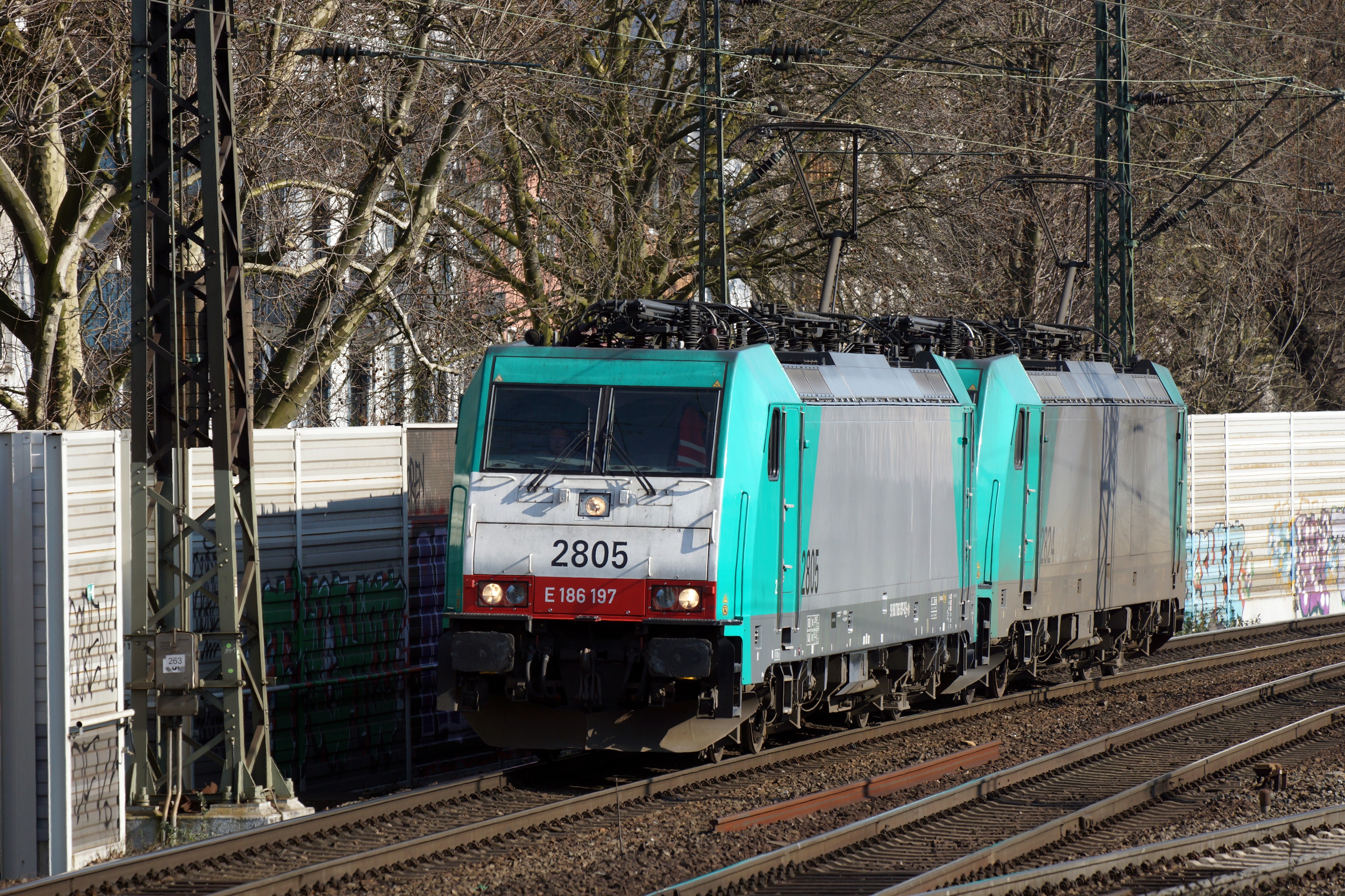 2805 - E186 197 Köln-Süd 2016-03-17-01