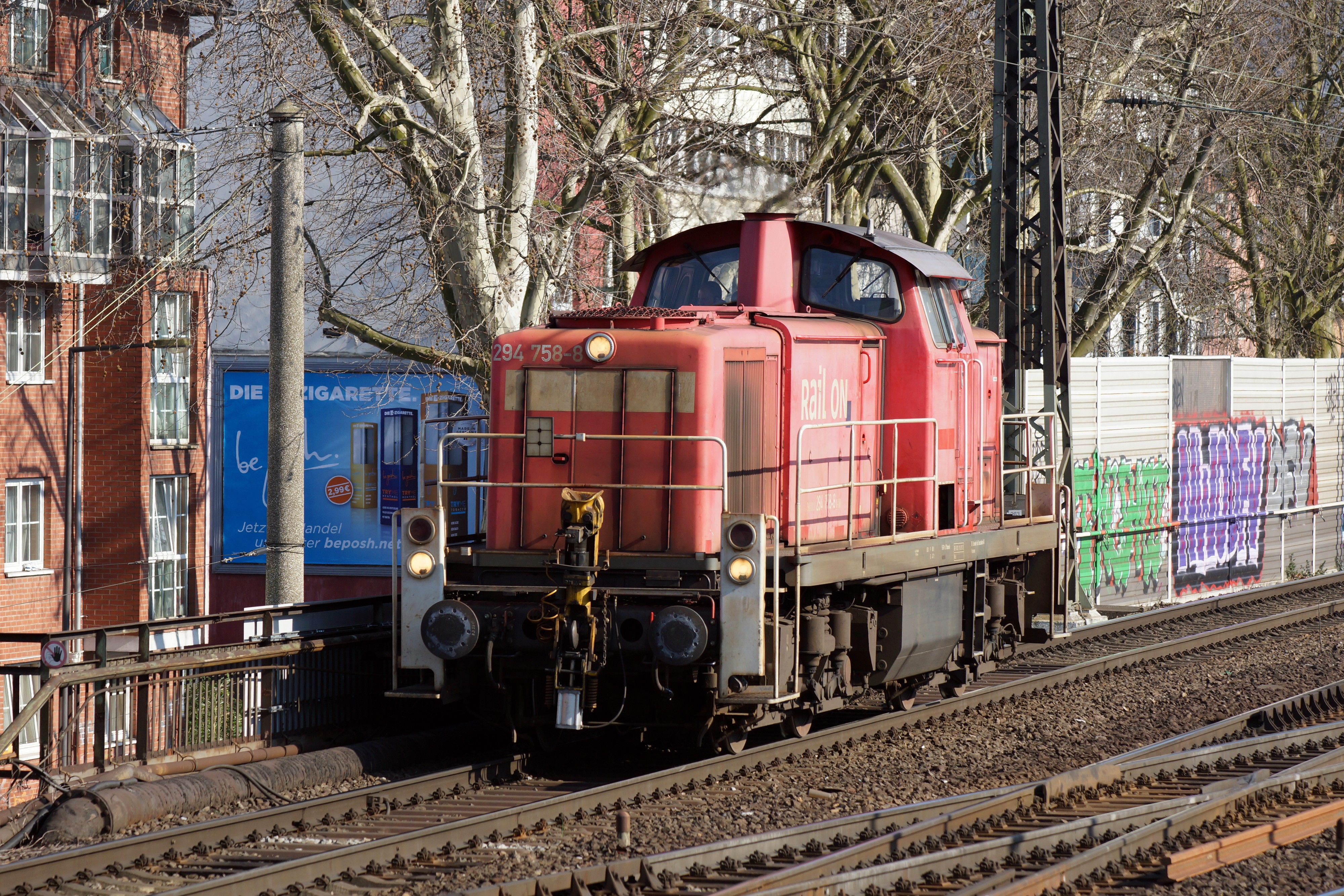 294 758-8 Köln-Süd 2016-03-17-03