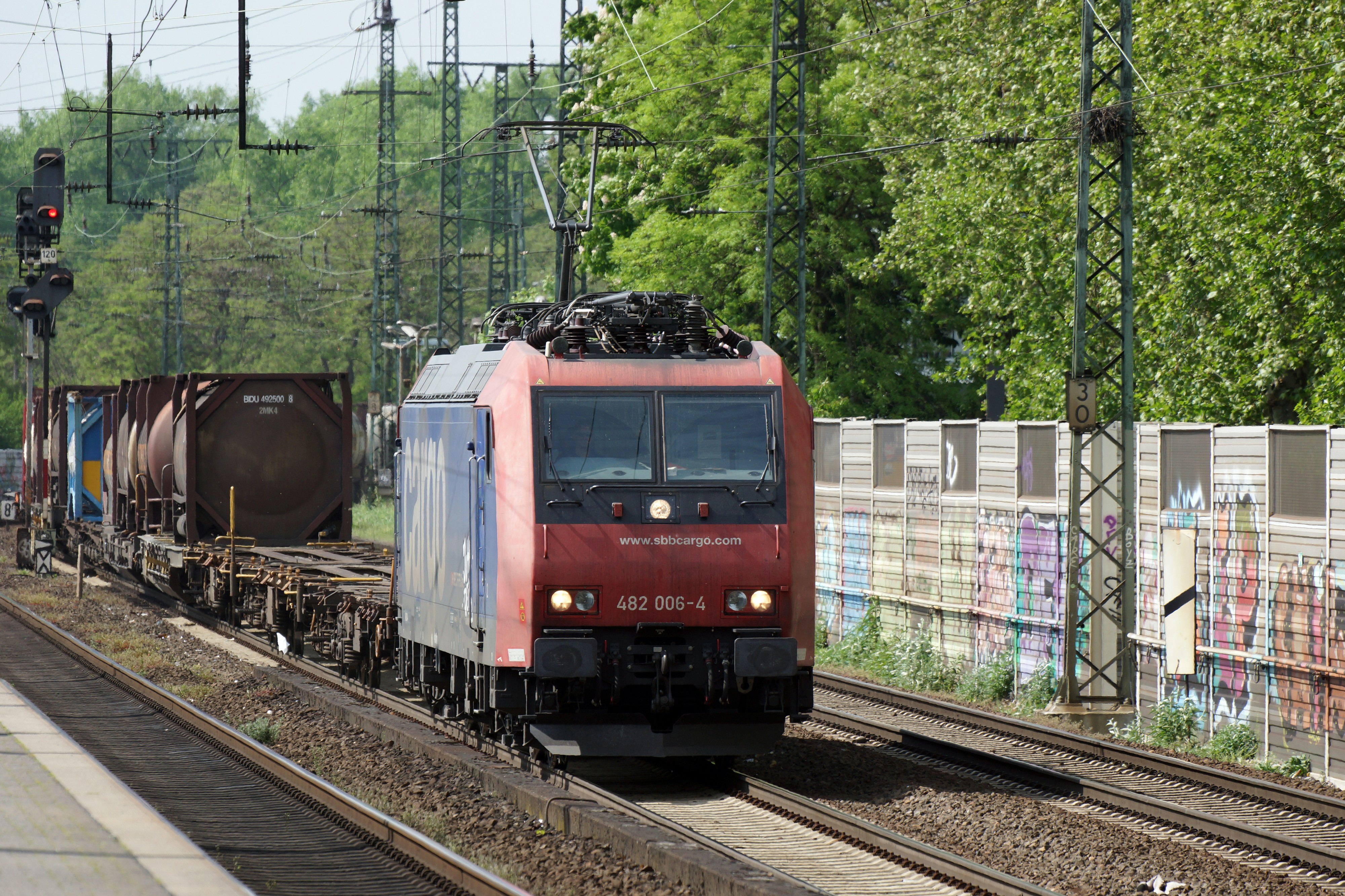 482 006-4 Köln-Süd 2016-05-11-01