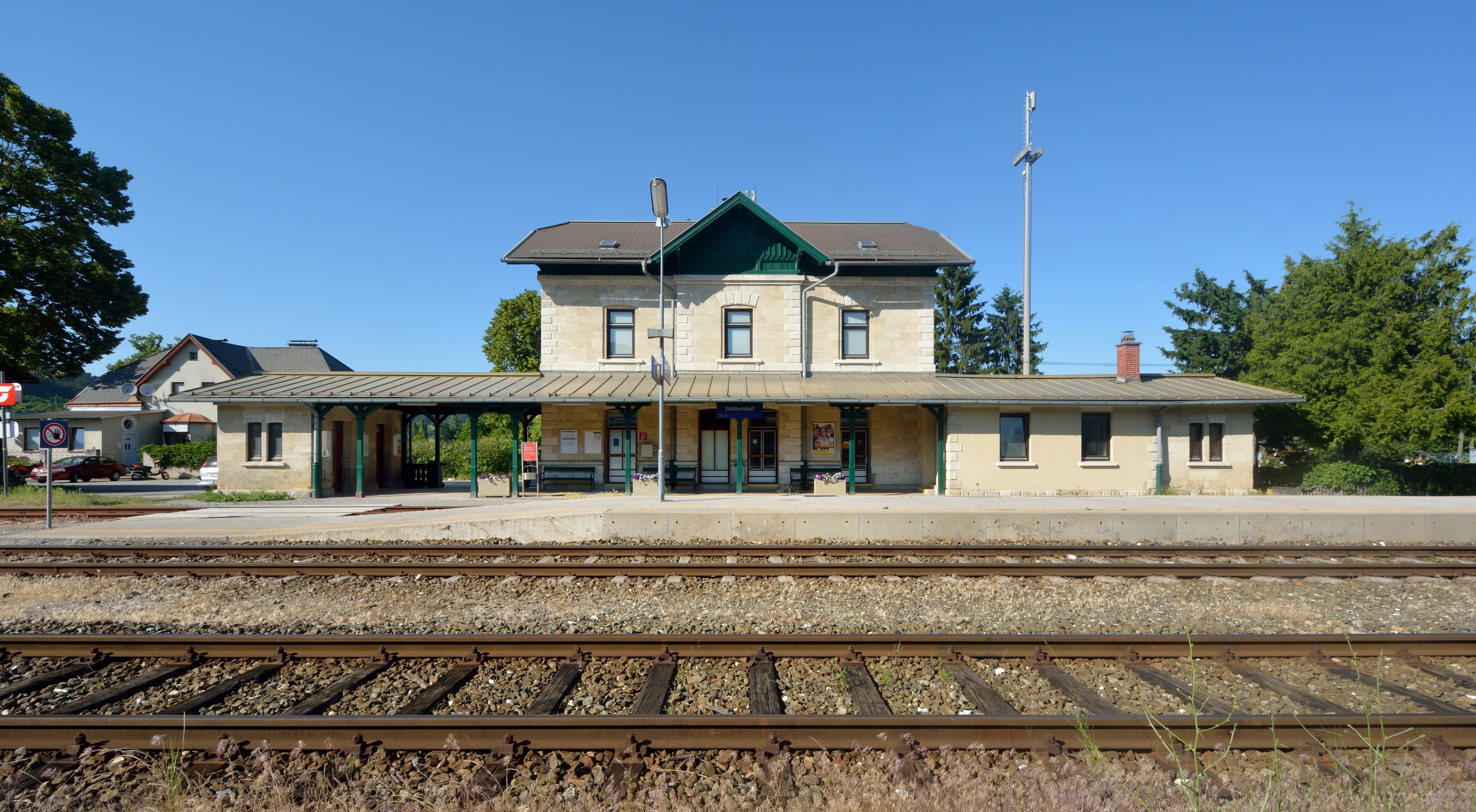 Bahnhof Woellersdorf DSC 2016w