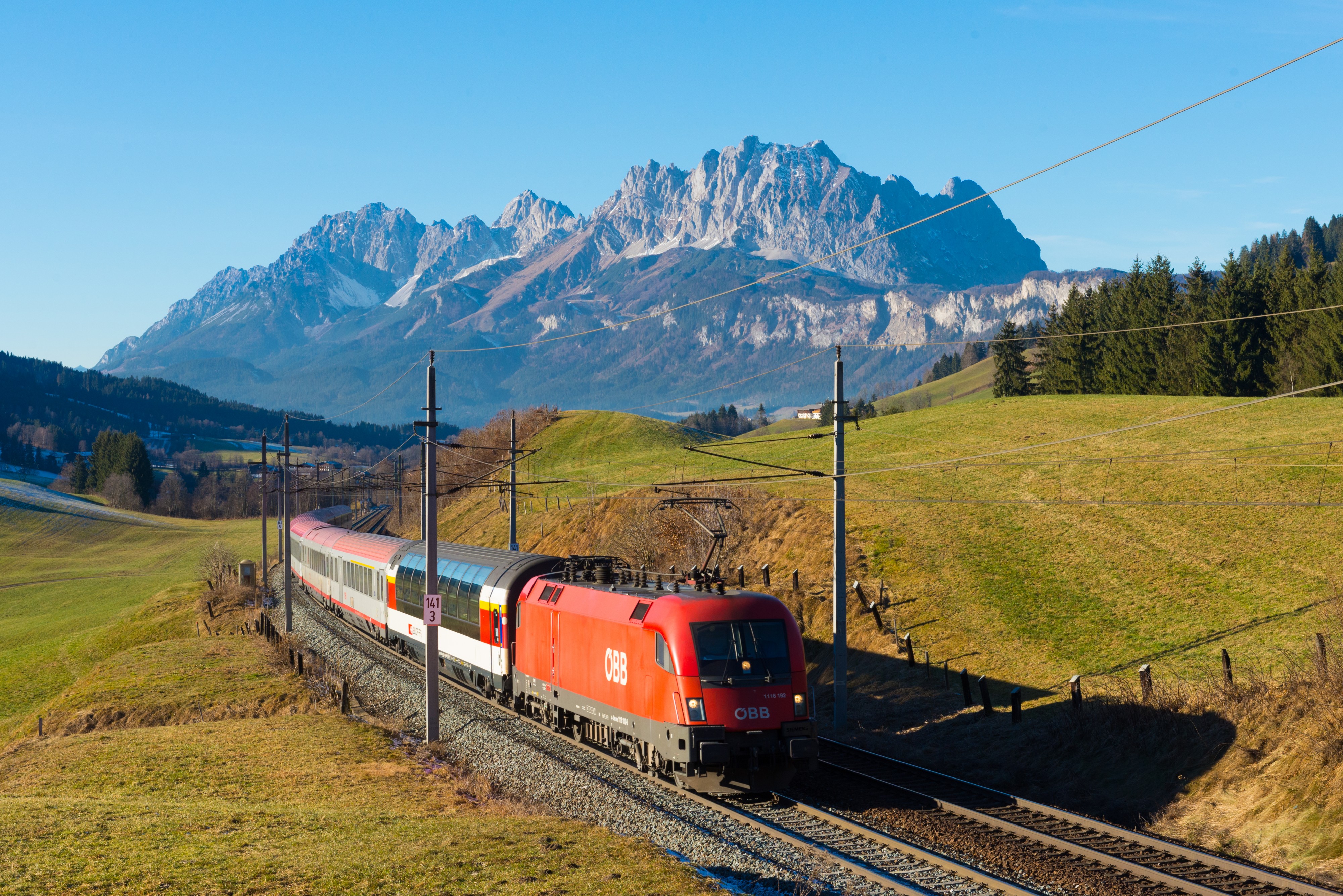 EC 163 bei Fieberbrunn, 08.12.2016