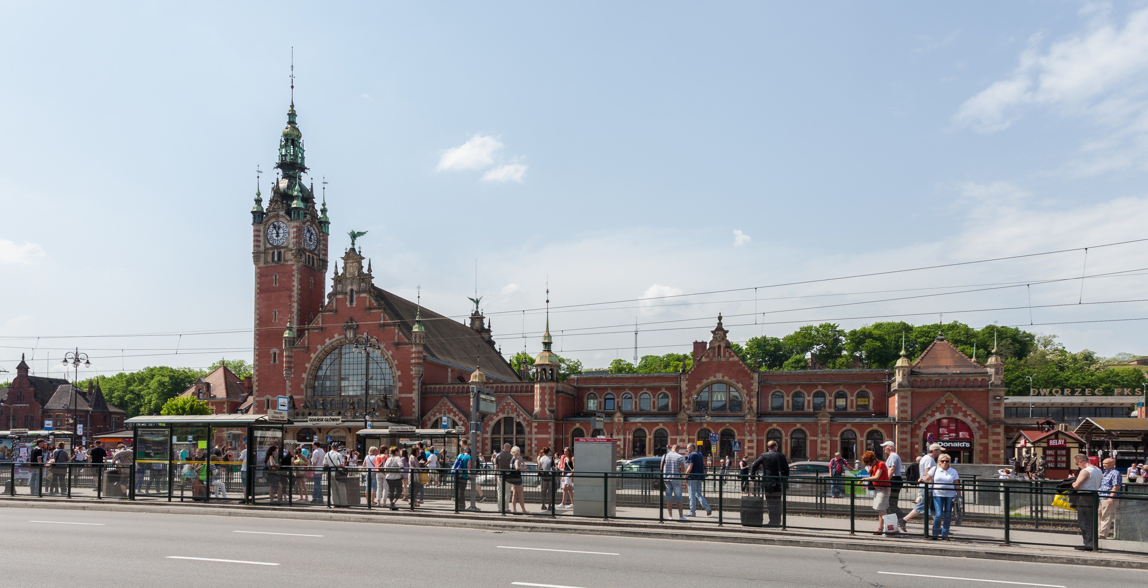 Estación de FFCC, Gdansk, Polonia, 2013-05-20, DD 13