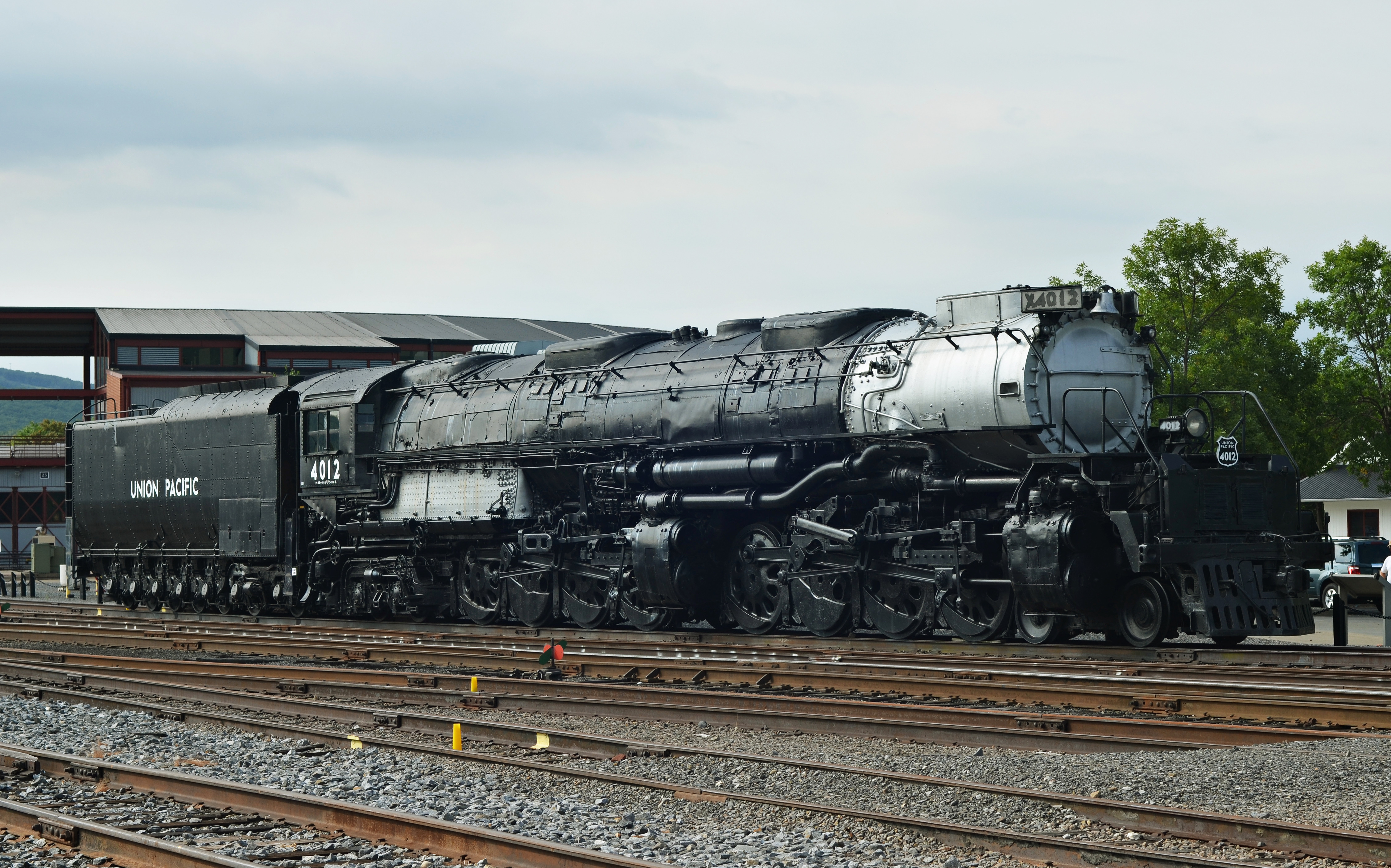 Union Pacific Big Boy No. 4012 Side