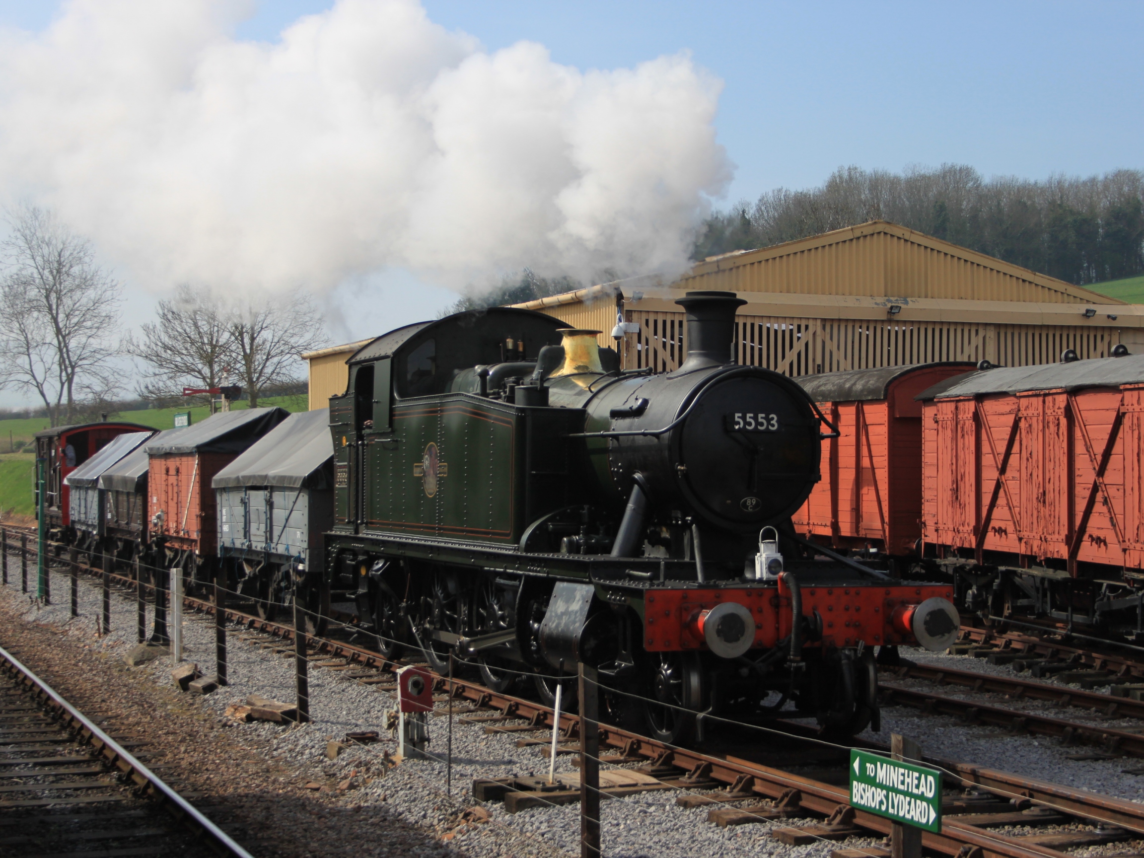 Washford 5553 shunting