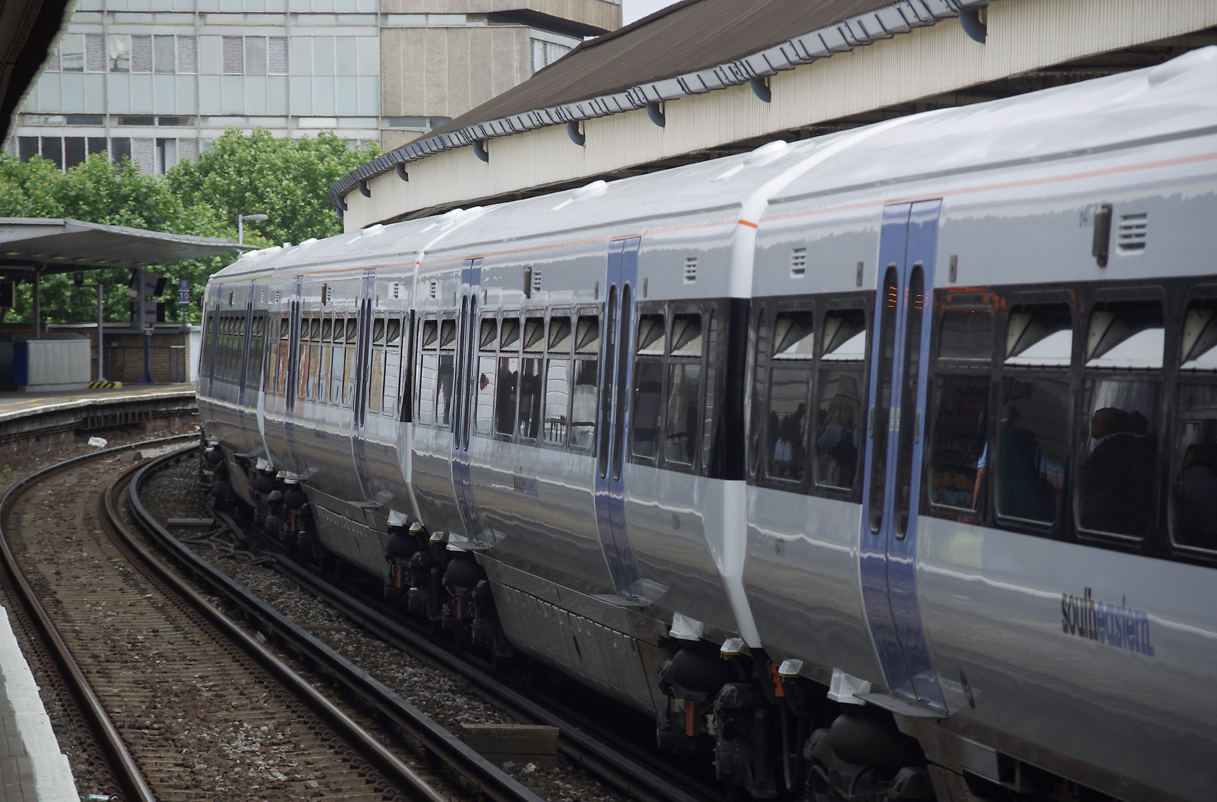 Waterloo East railway station MMB 07 465019