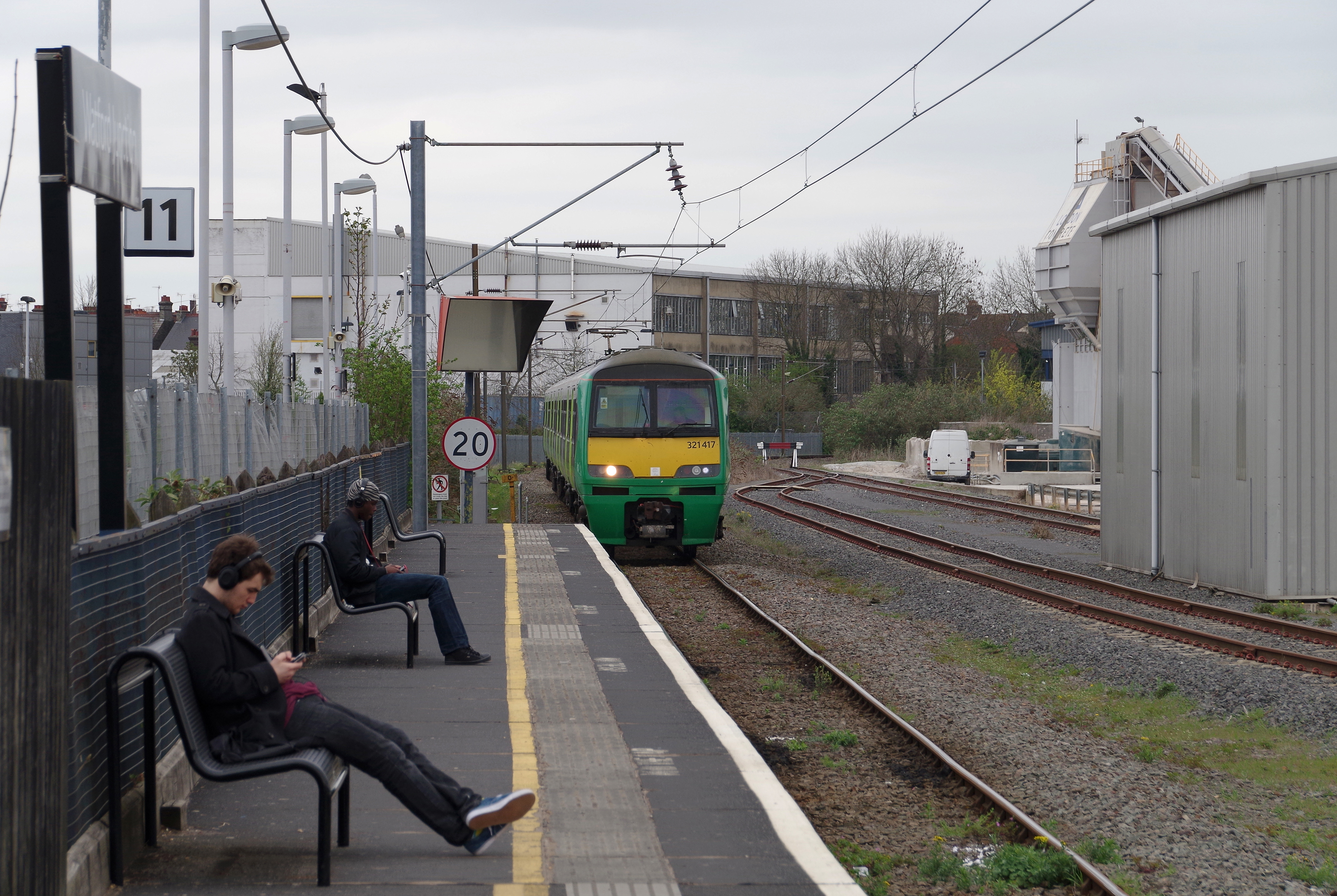 Watford Junction railway station MMB 36 321417