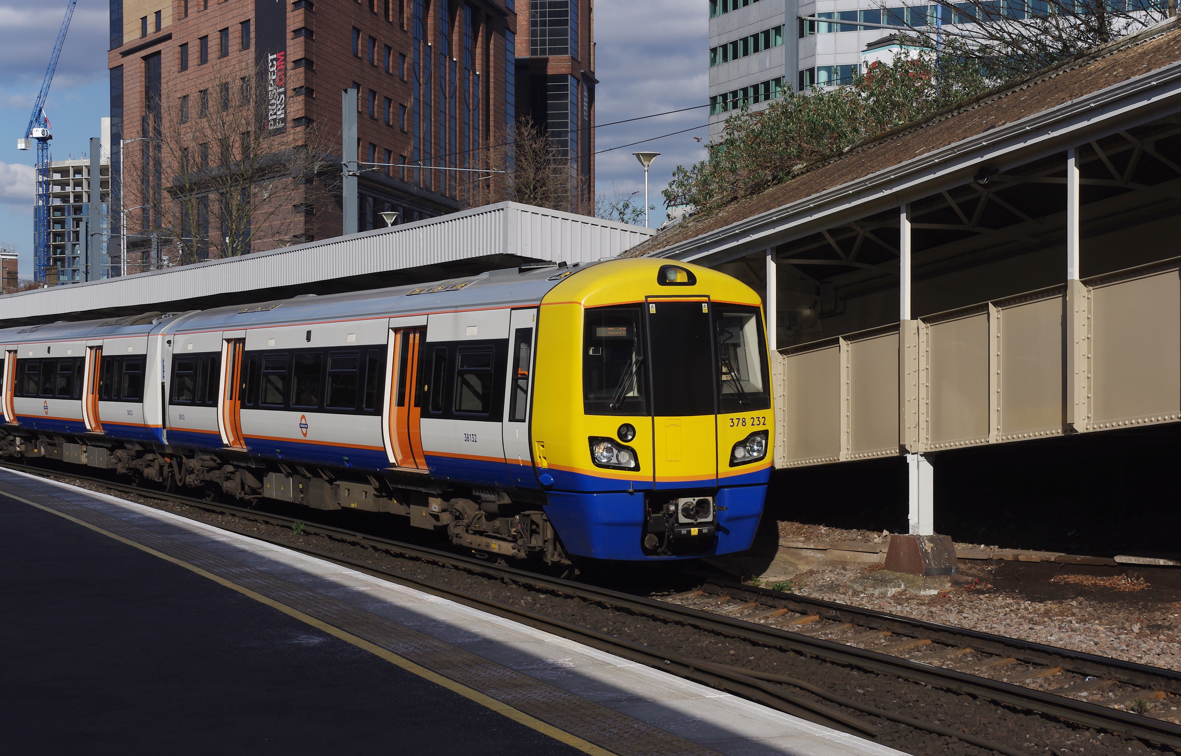 West Croydon station MMB 01 378232
