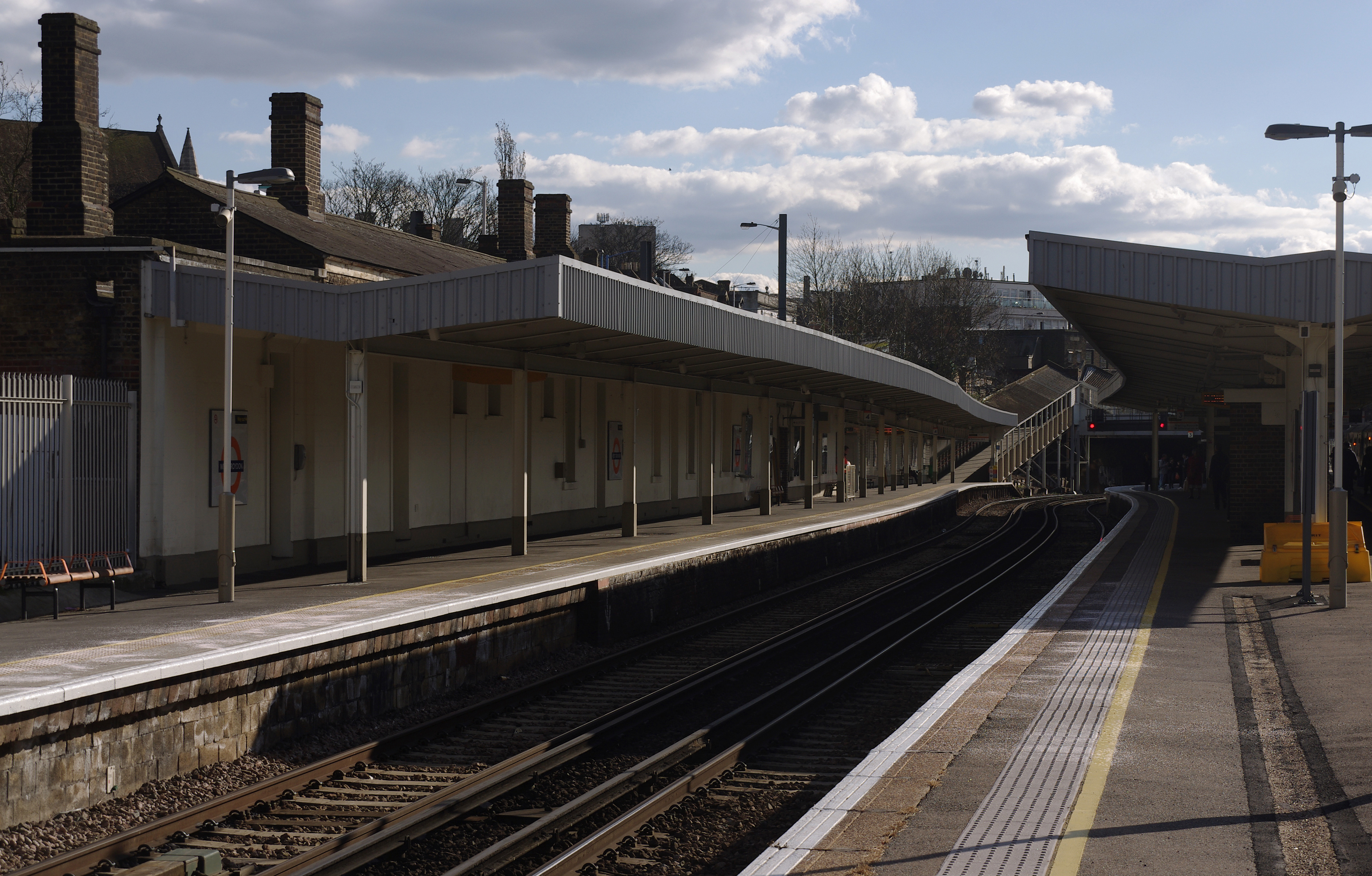 West Croydon station MMB 08