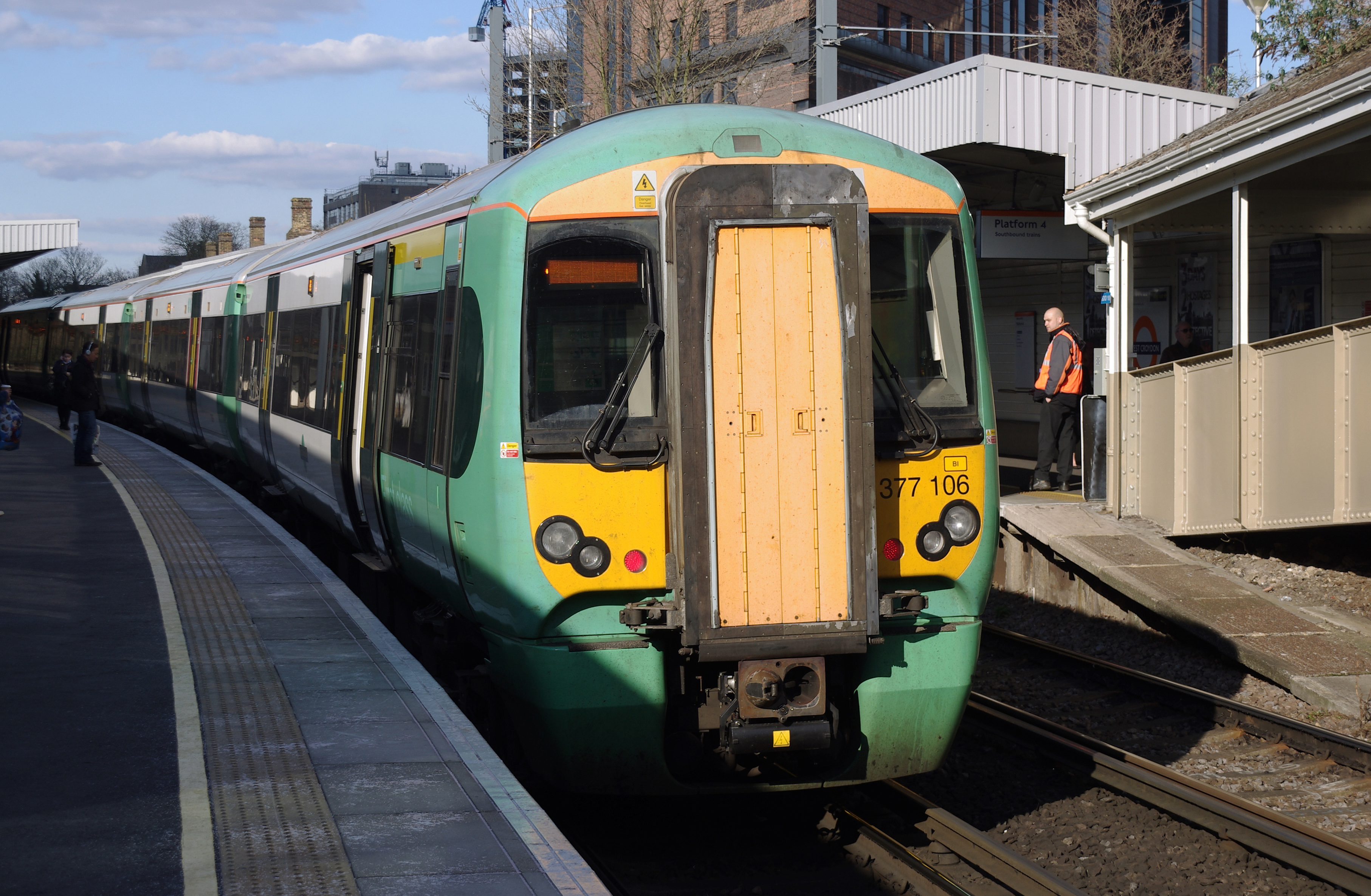 West Croydon station MMB 15 377106