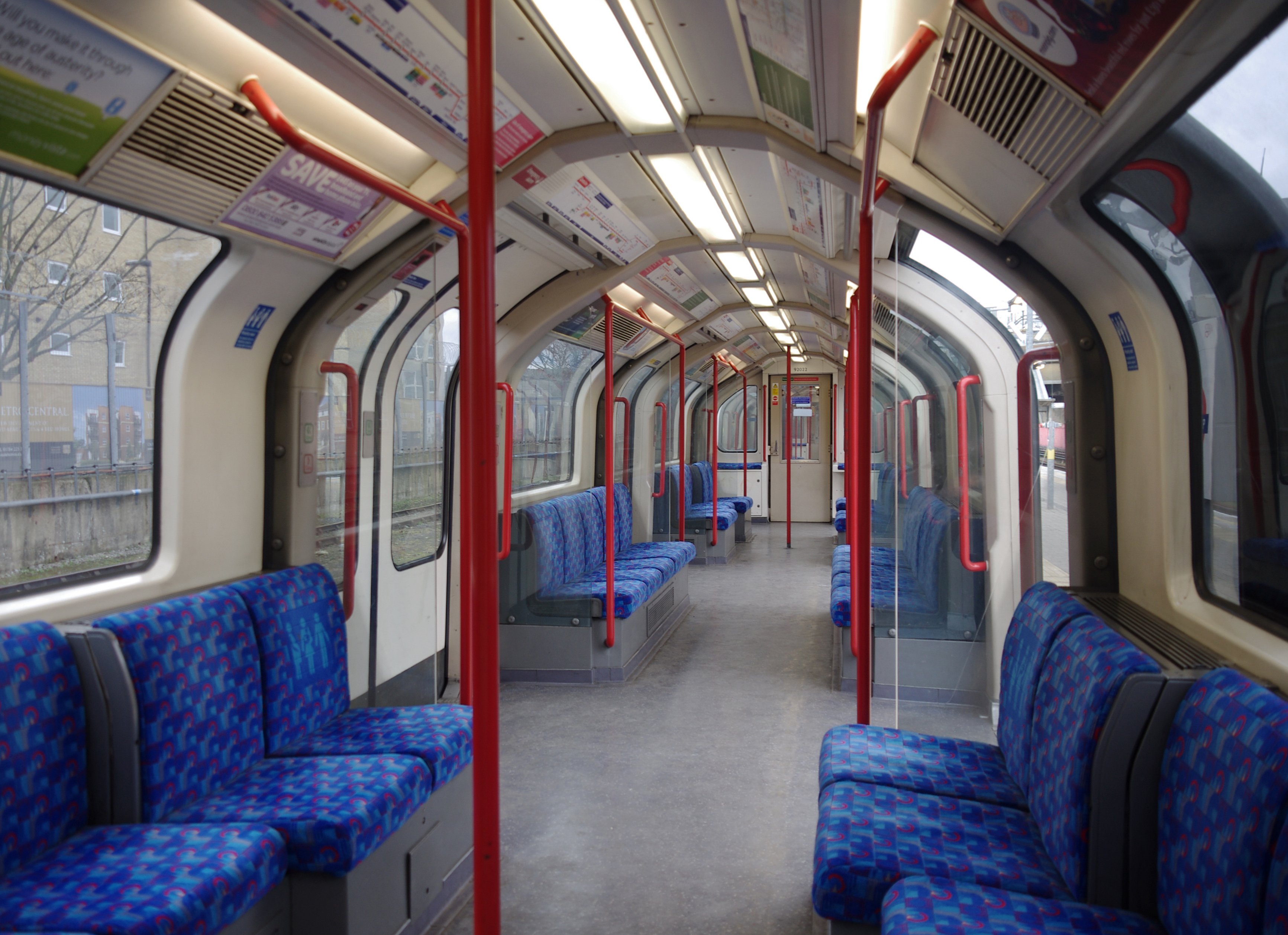 West Ruislip station MMB 20 1992-Stock