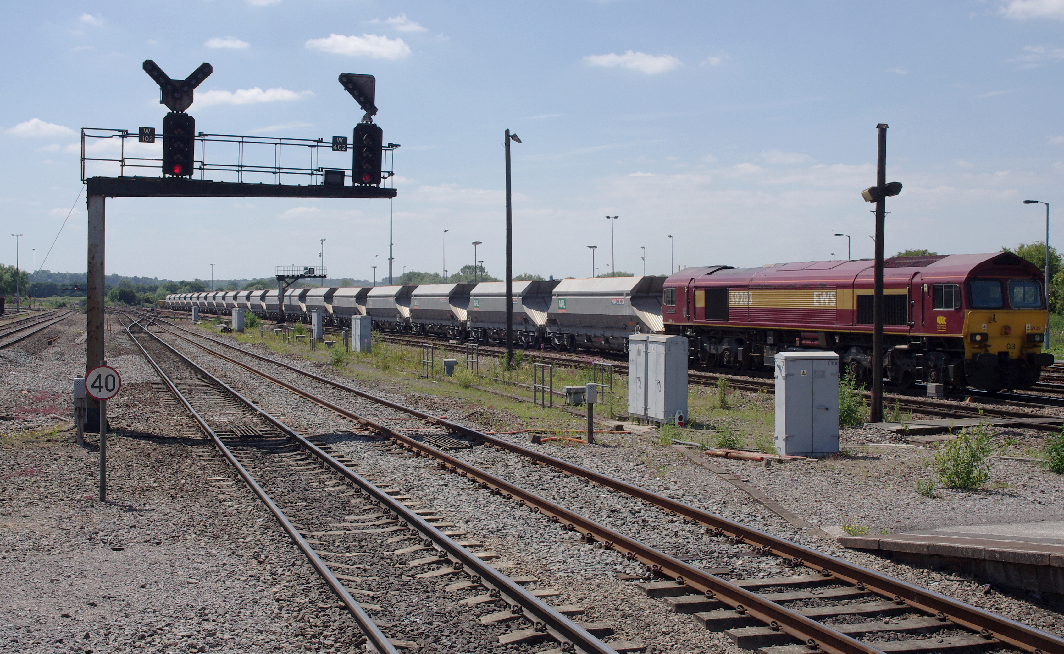 Westbury railway station MMB 30 59203