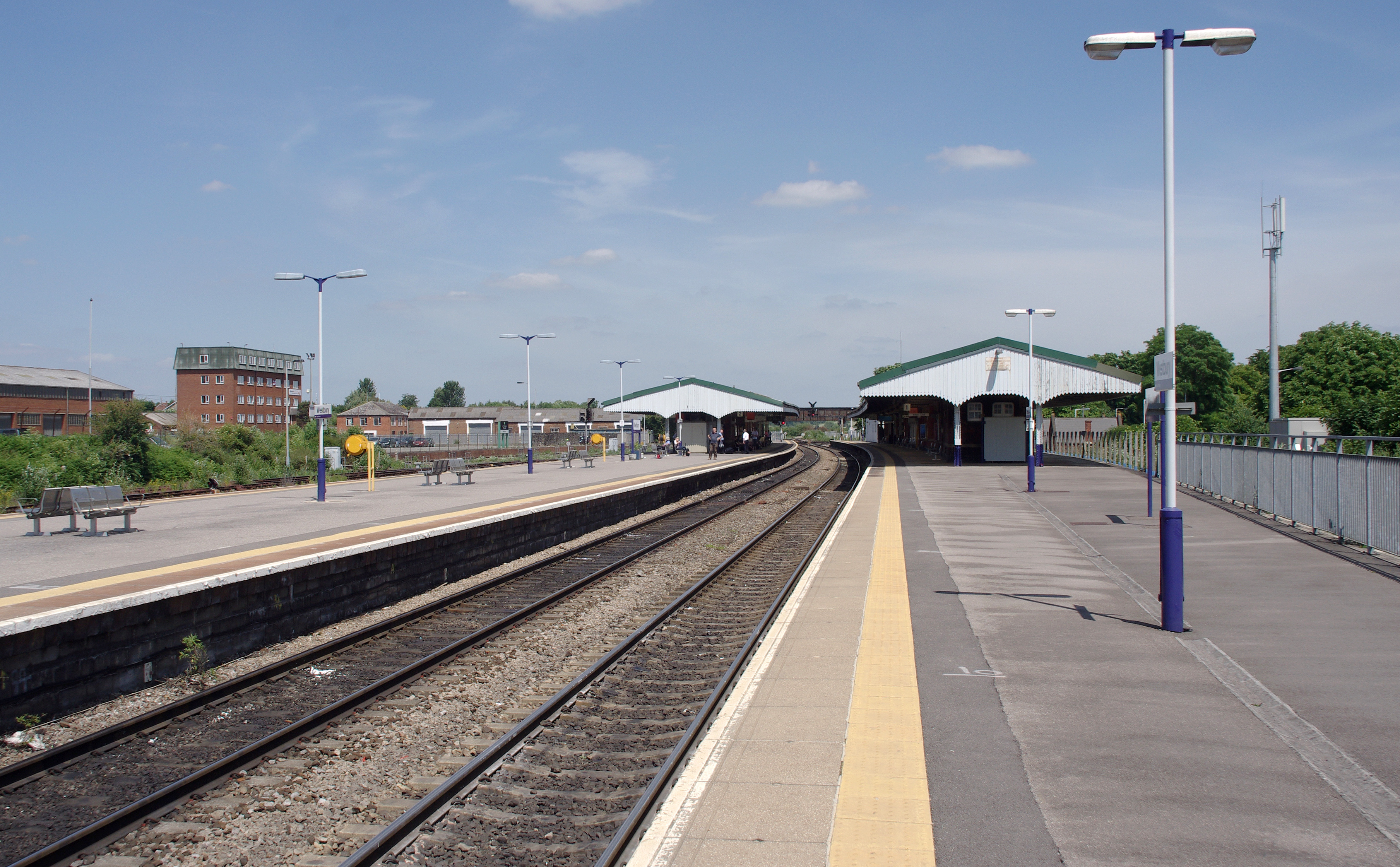 Westbury railway station MMB 31