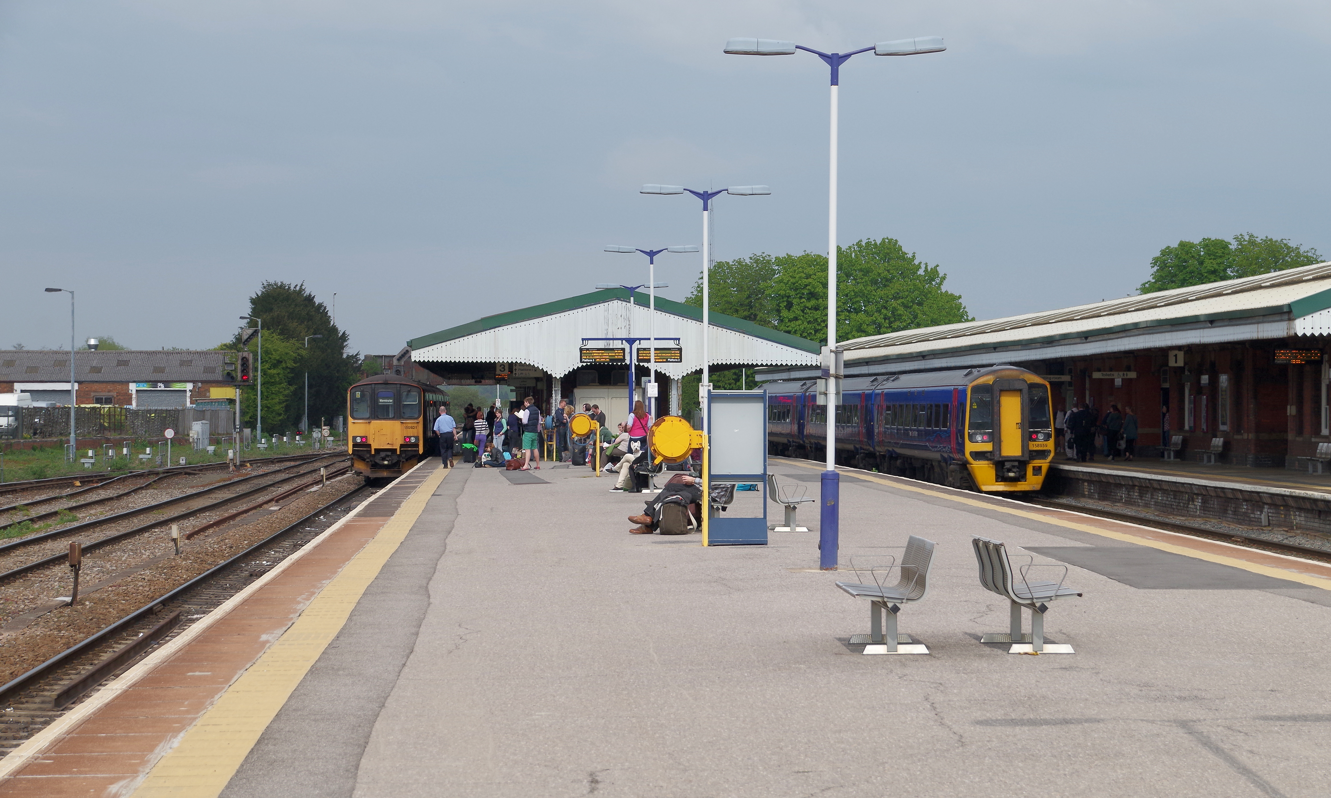 Westbury railway station MMB 49 150921 158959