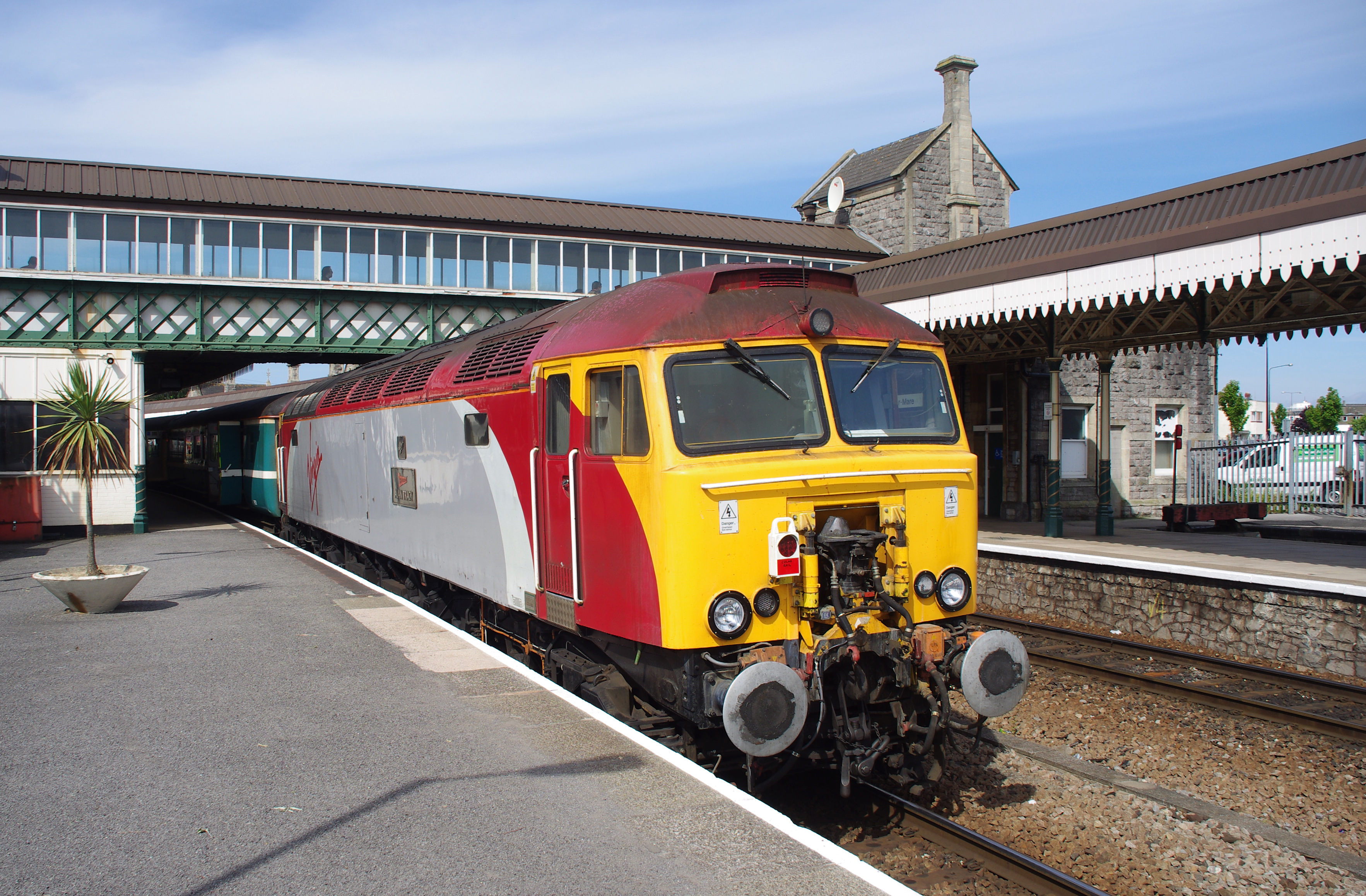 Weston-super-Mare railway station MMB 19 57303