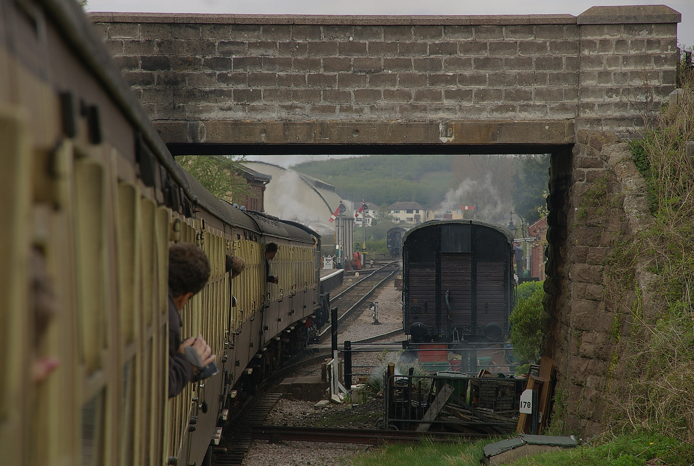 Williton railway station MMB 01 9351