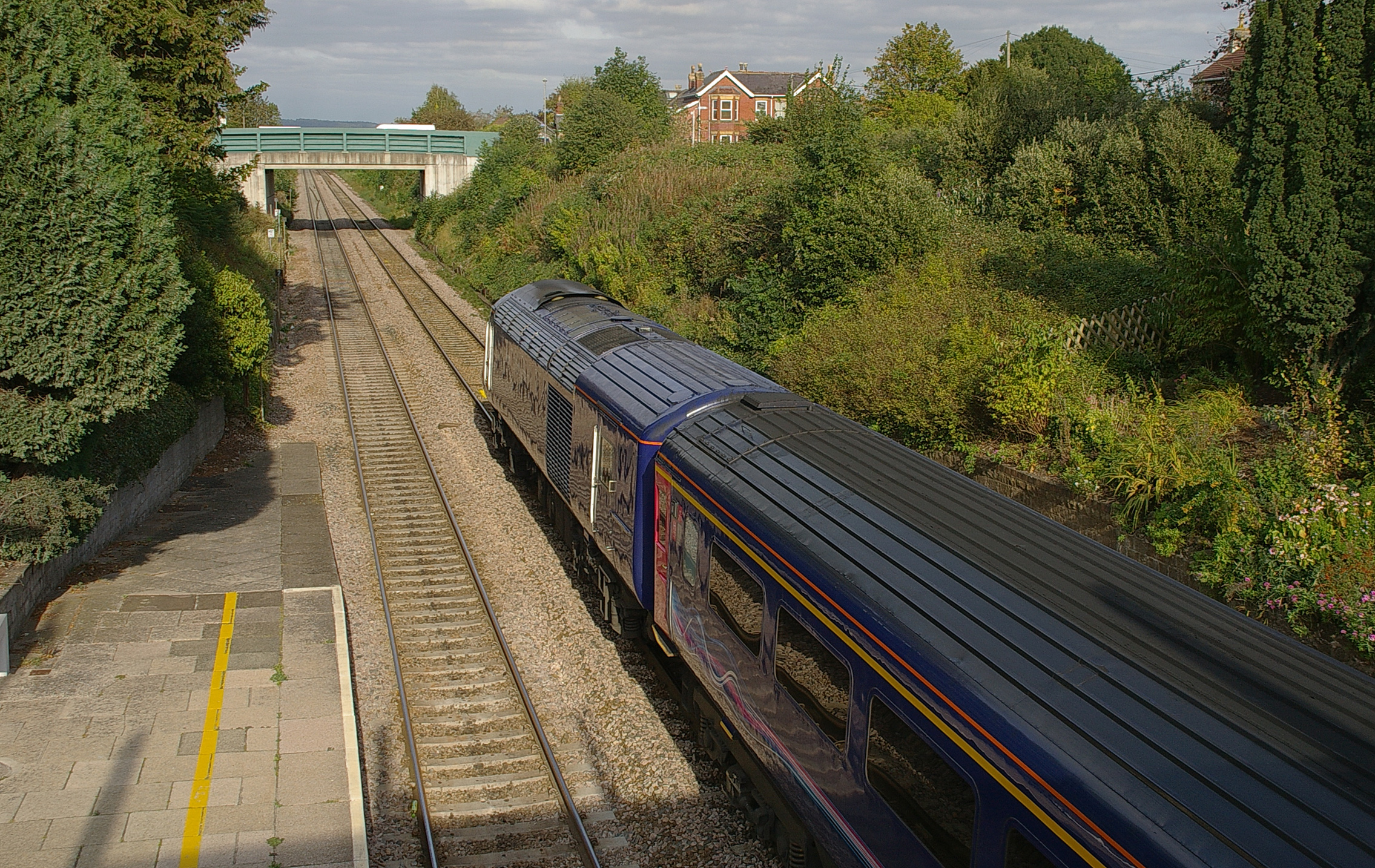 Yatton railway station MMB 15 43188