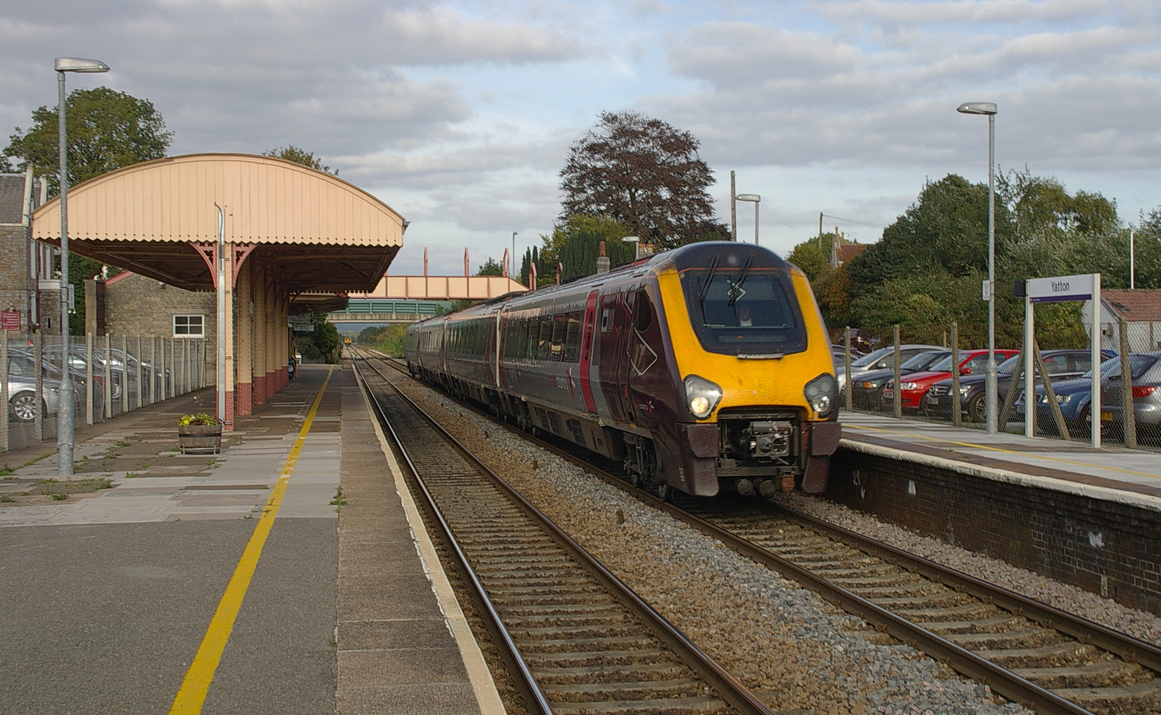 Yatton railway station MMB 22 220021