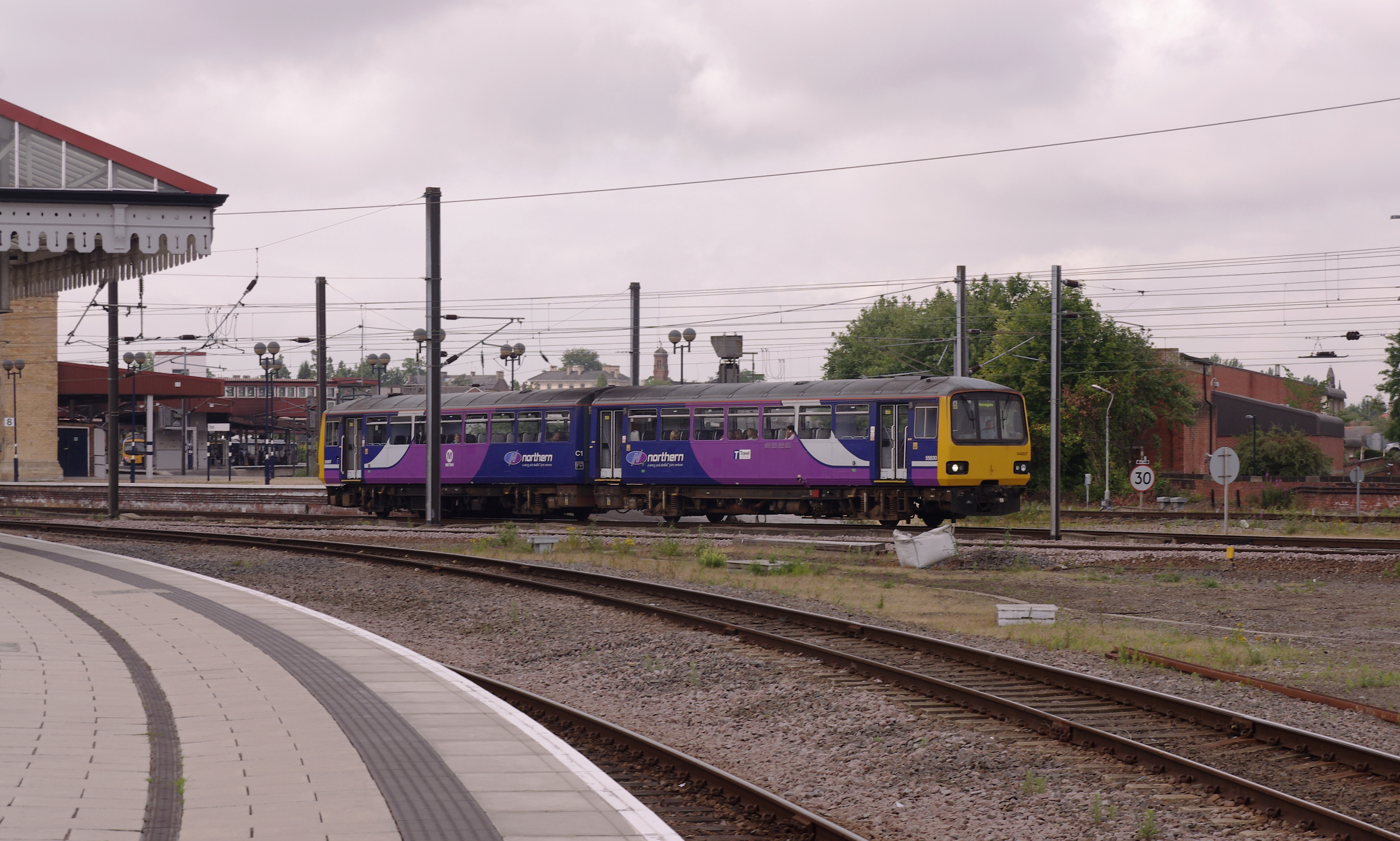 York railway station MMB 29 144007