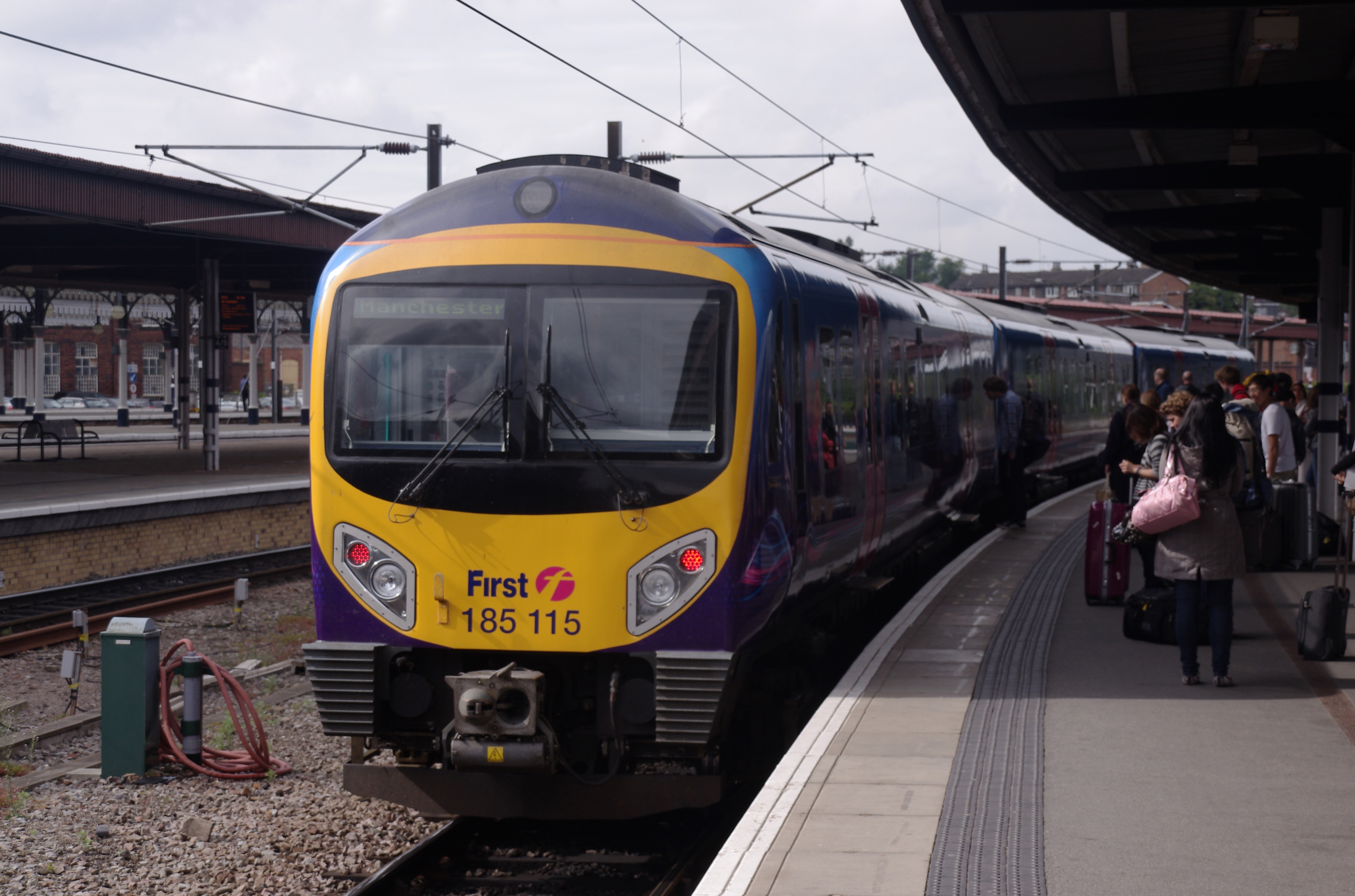 York railway station MMB 36 185115