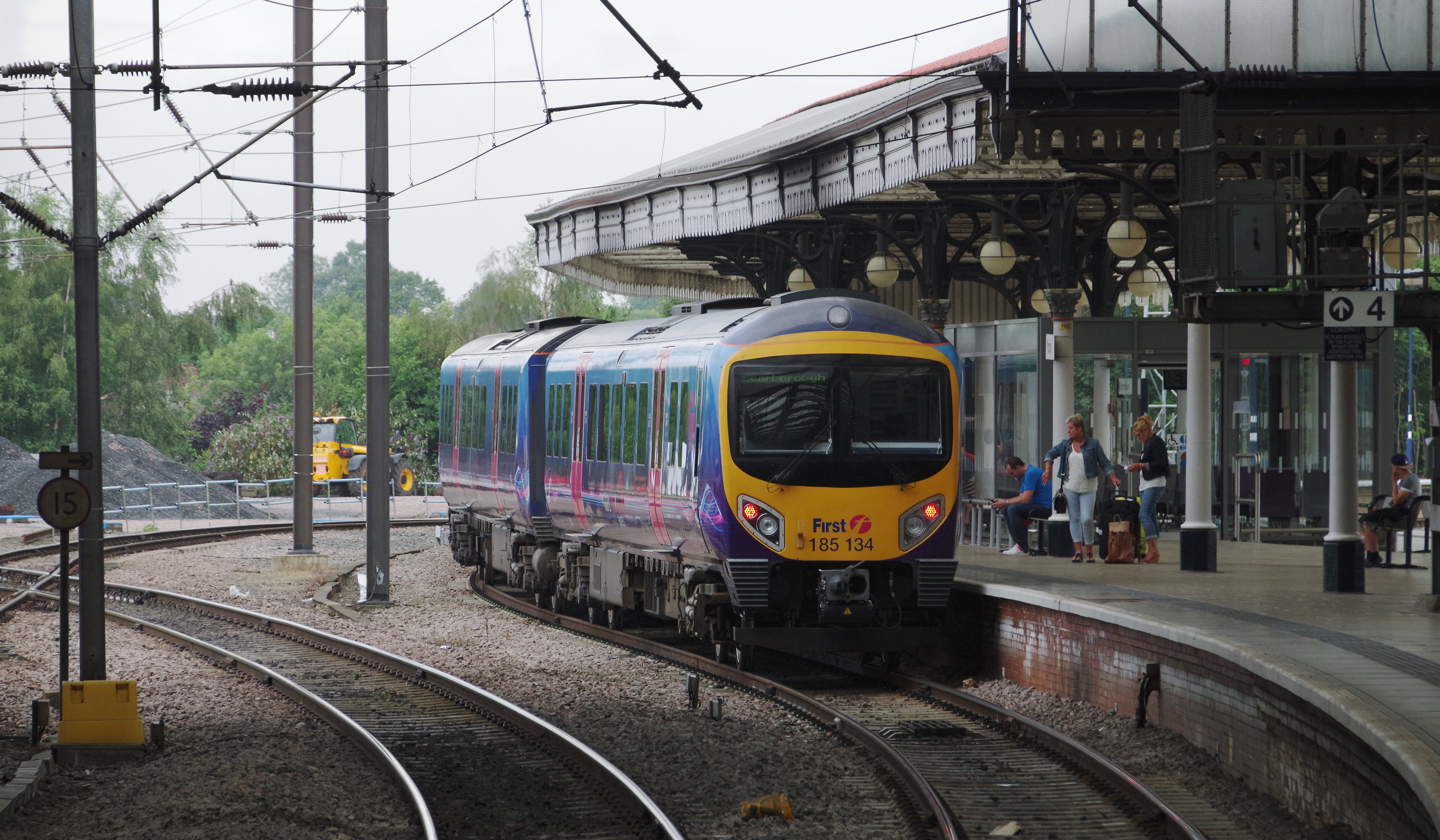 York railway station MMB 56 185134